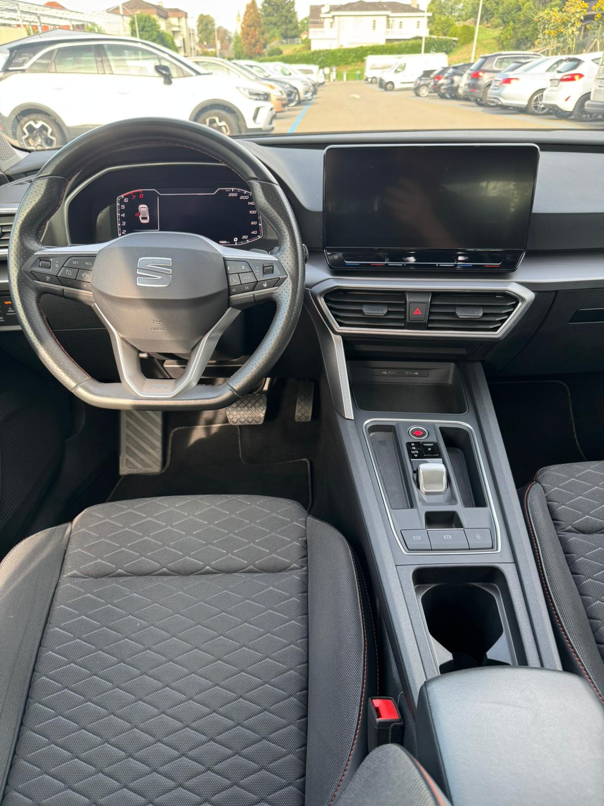 SEAT Leon ST 1.5 eTSI mHEV DSG Hola FR-image-5