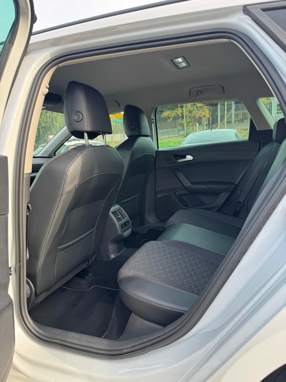 SEAT Leon ST 1.5 eTSI mHEV DSG Hola FR-image-6