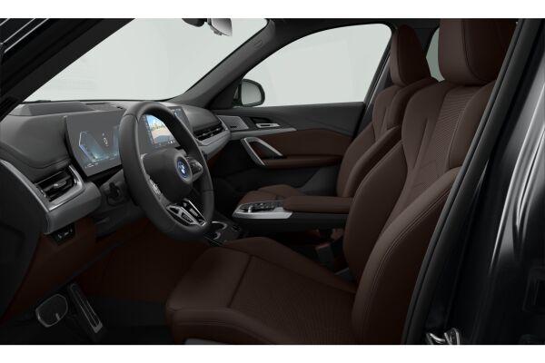 BMW X1 30e M Sport xDrive U11 (CH) AHK ** Frozen Pure Grey ** đ-image-2