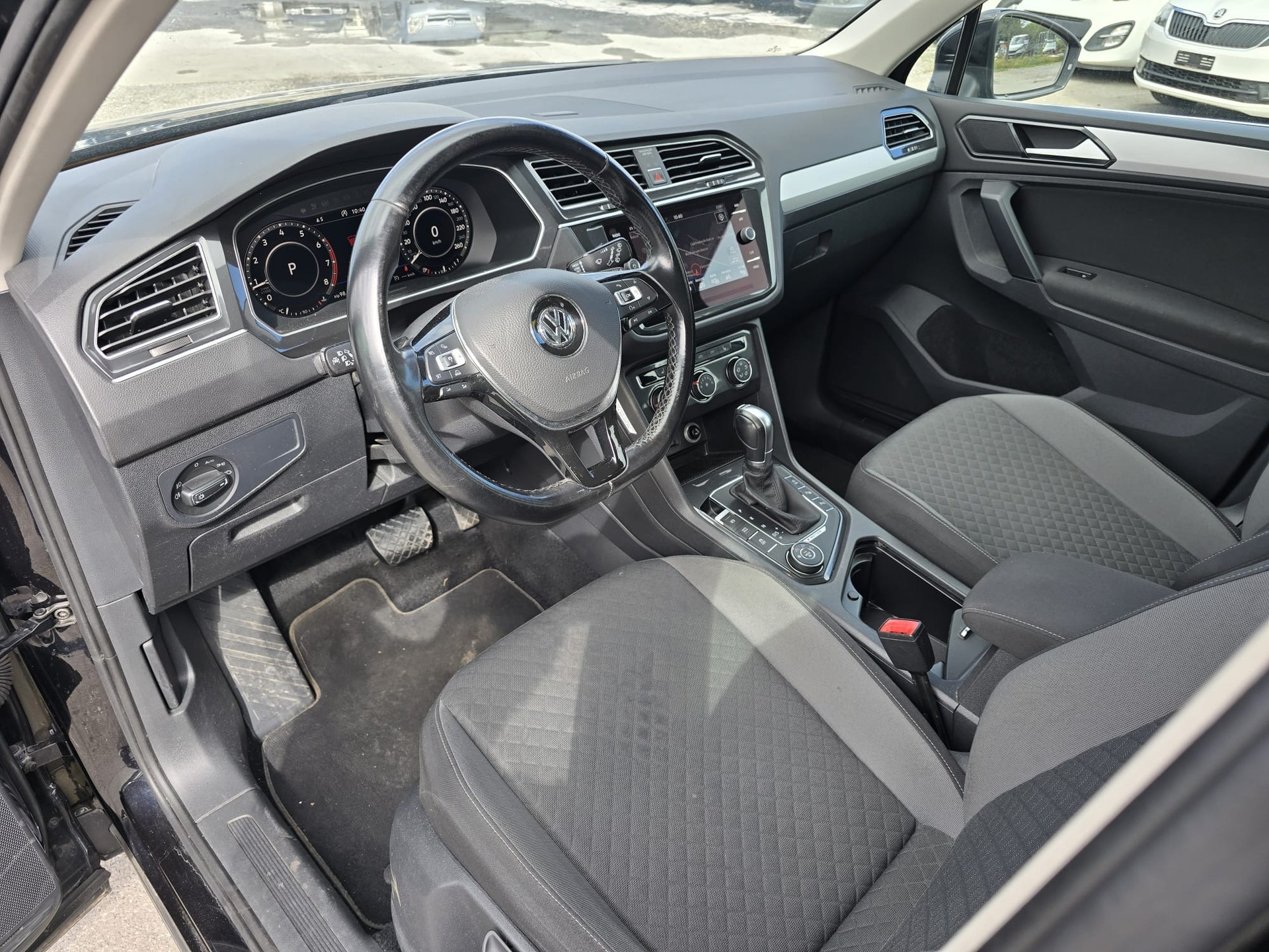 VW Tiguan 2.0TSI Comfortline 4Motion DSG-image-13