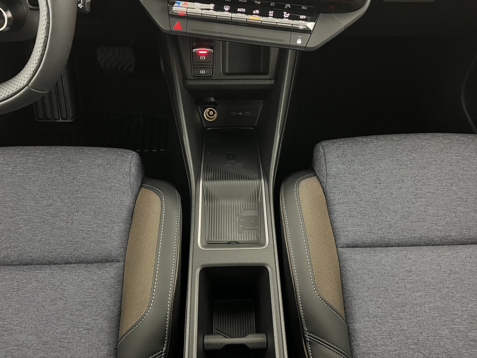 RENAULT R5 E-Tech Comfort Range techno-image-13