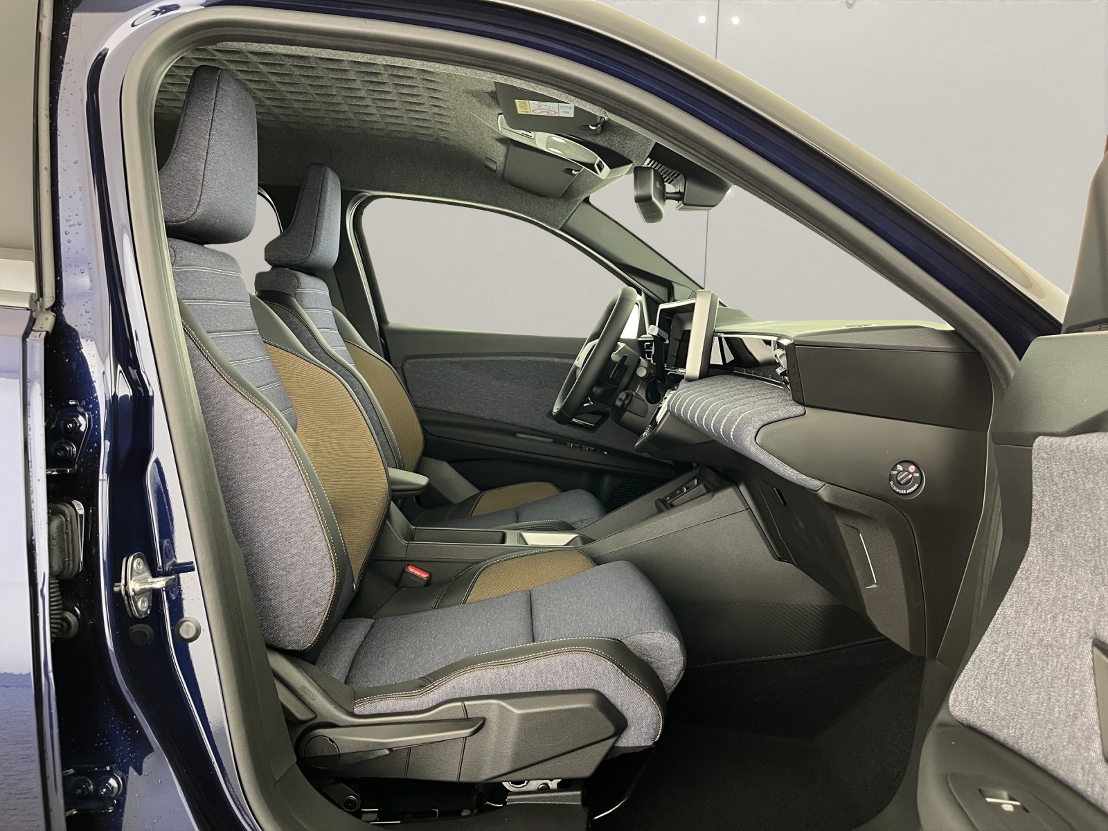 RENAULT R5 E-Tech Comfort Range techno-image-15
