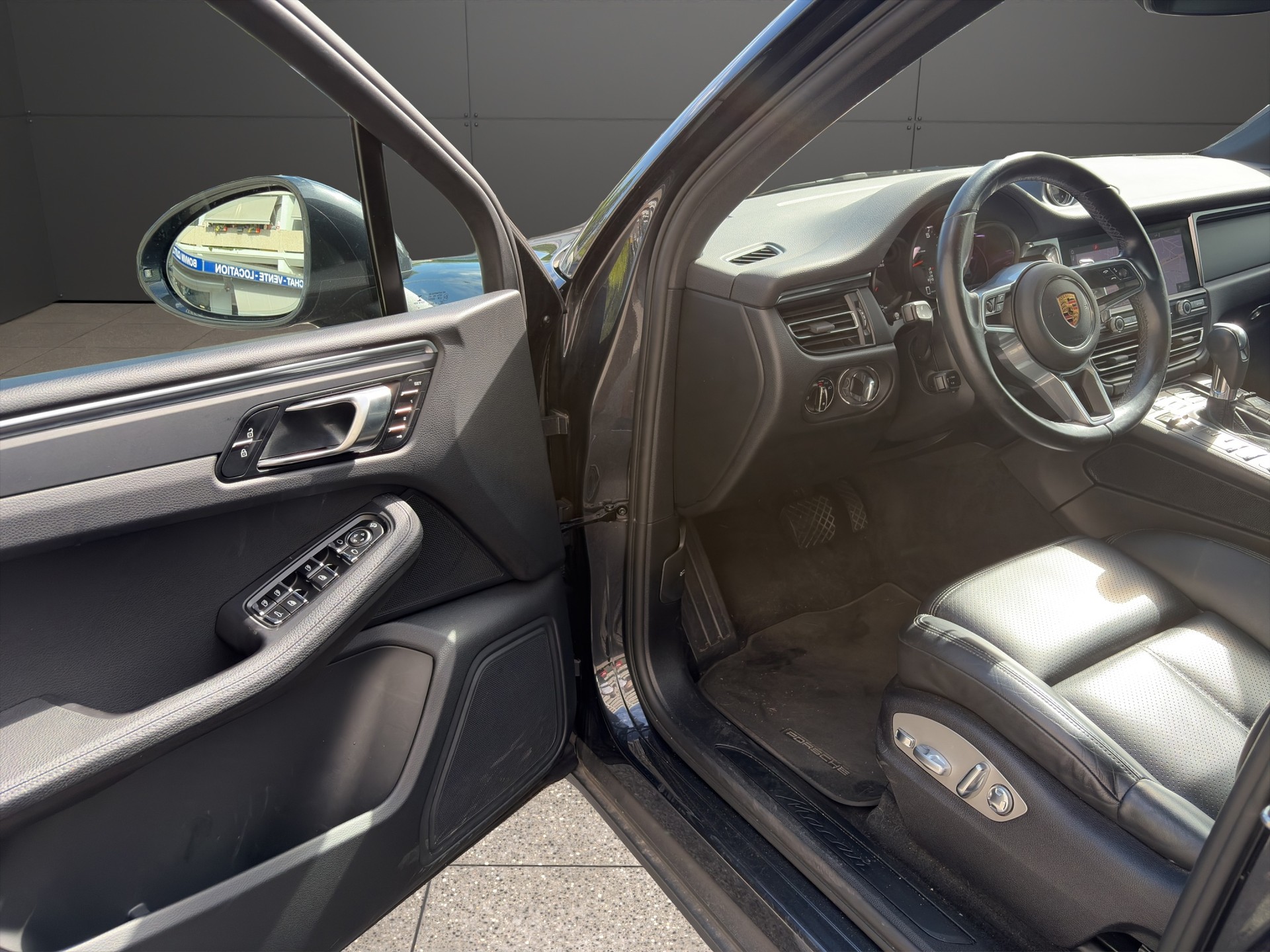 PORSCHE Macan PDK-image-9