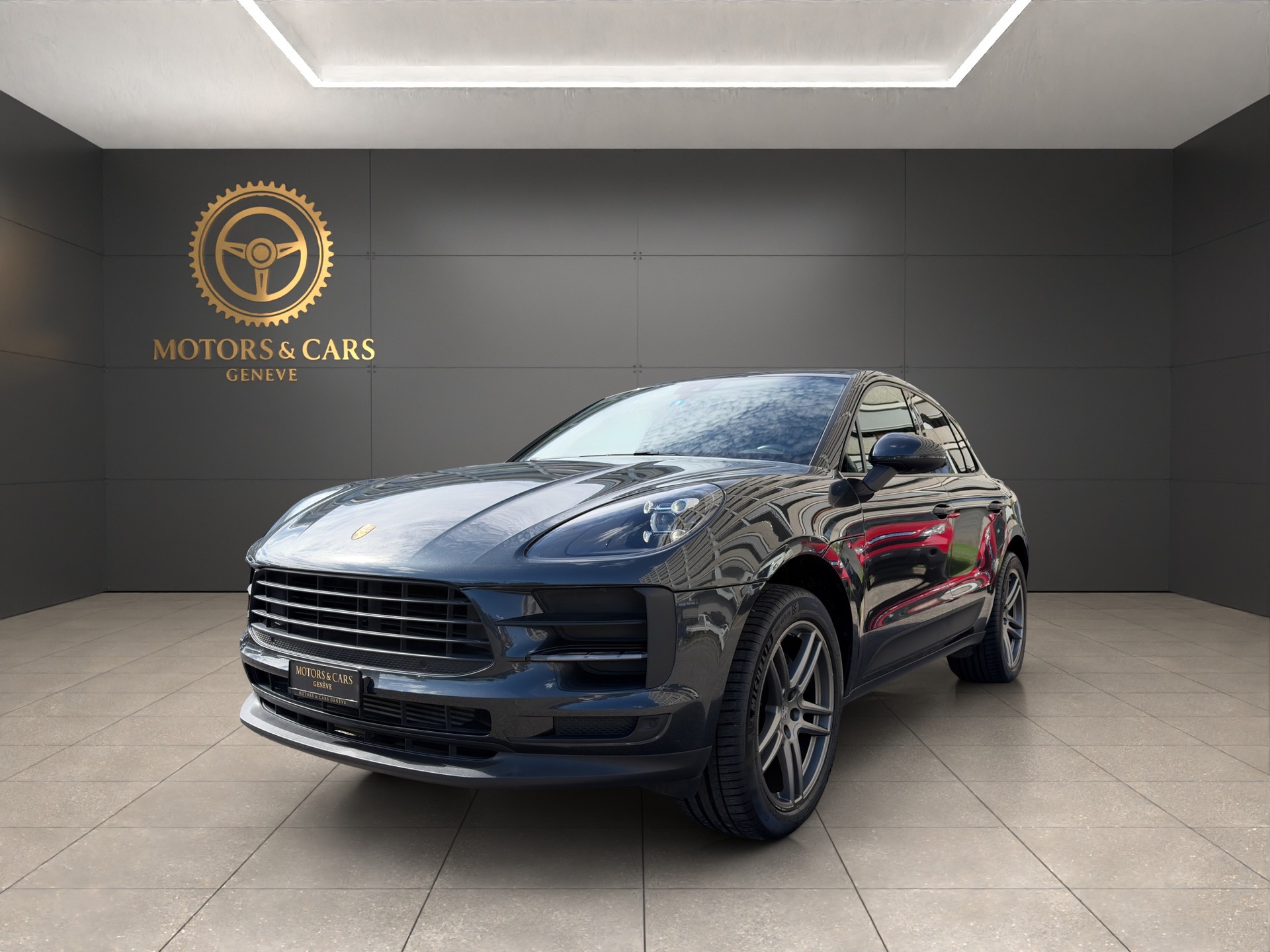 PORSCHE Macan PDK