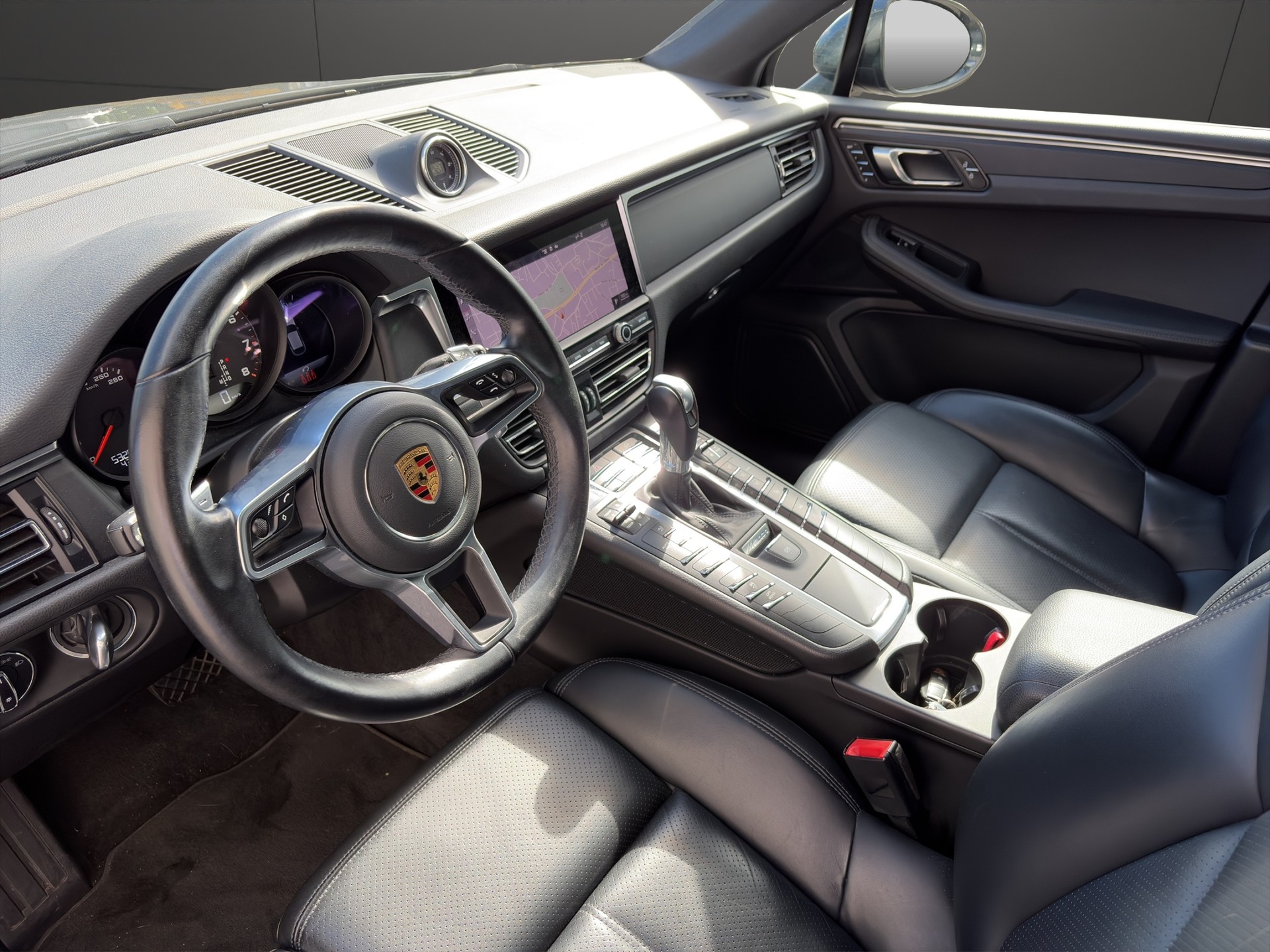 PORSCHE Macan PDK-image-11