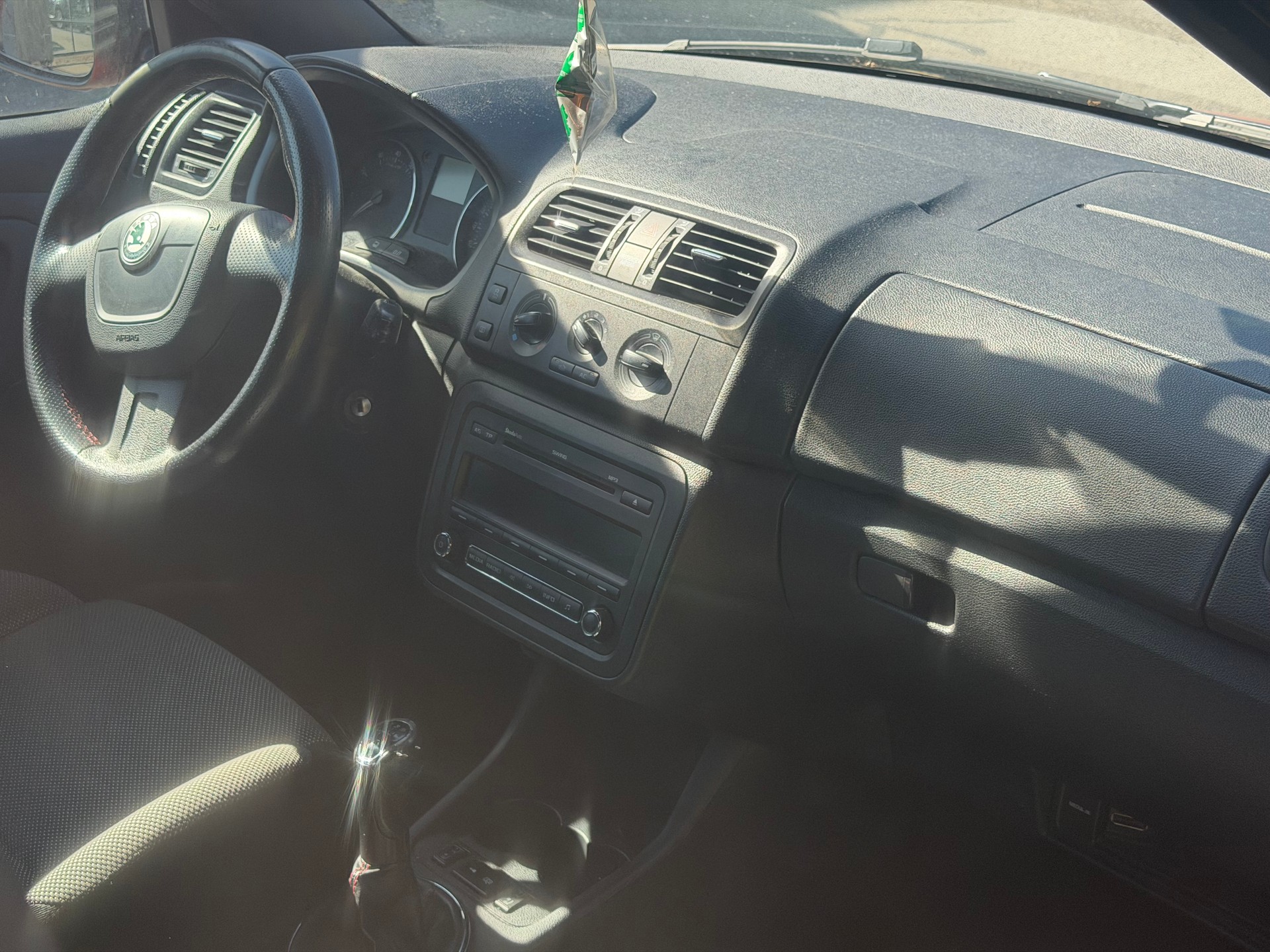SKODA Fabia 1.2 TSI Monte Carlo-image-9