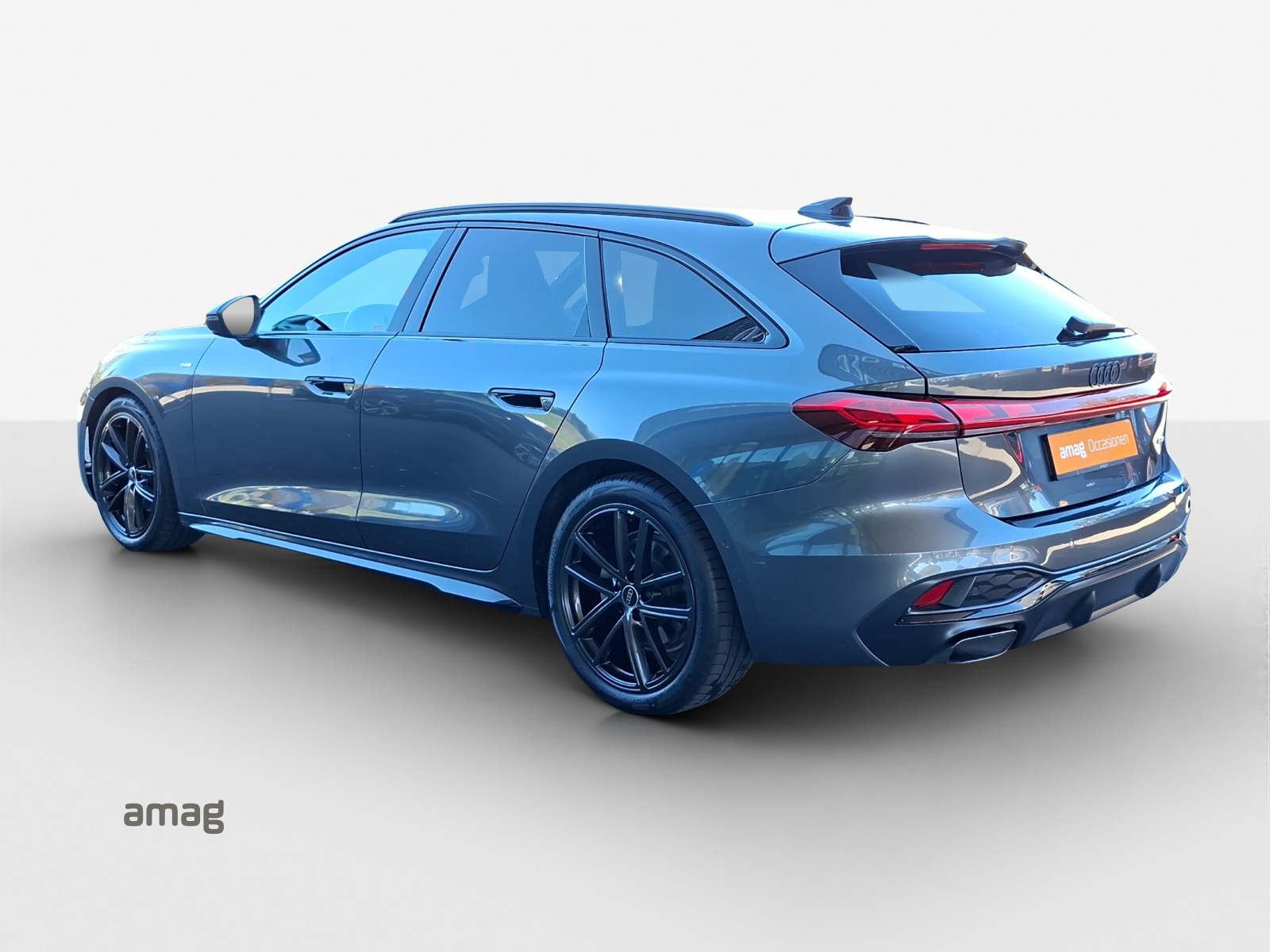 AUDI A5 Avant TFSI quattro 150 kW S tronic-image-2