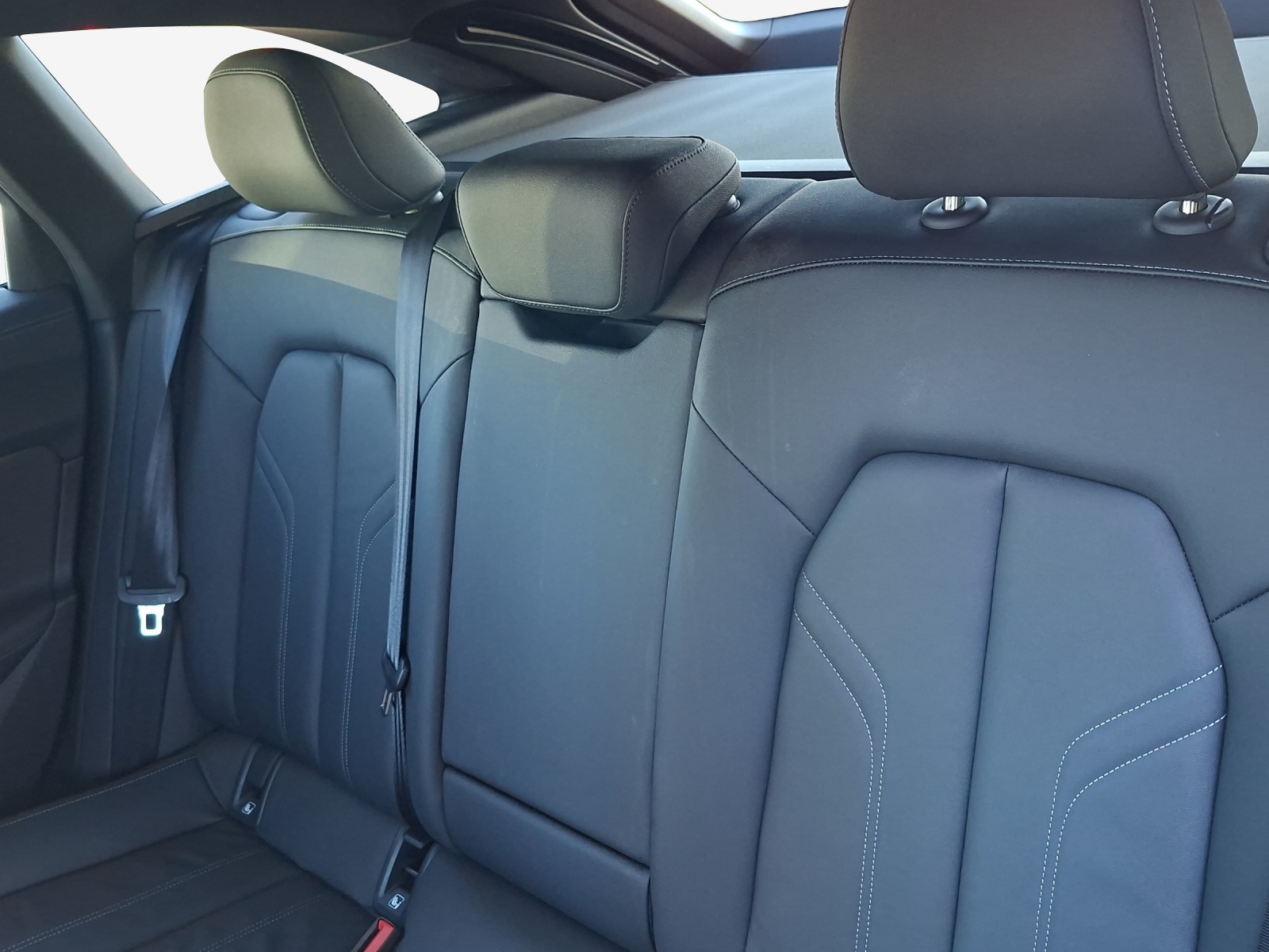 AUDI A5 Avant TFSI quattro 150 kW S tronic-image-11