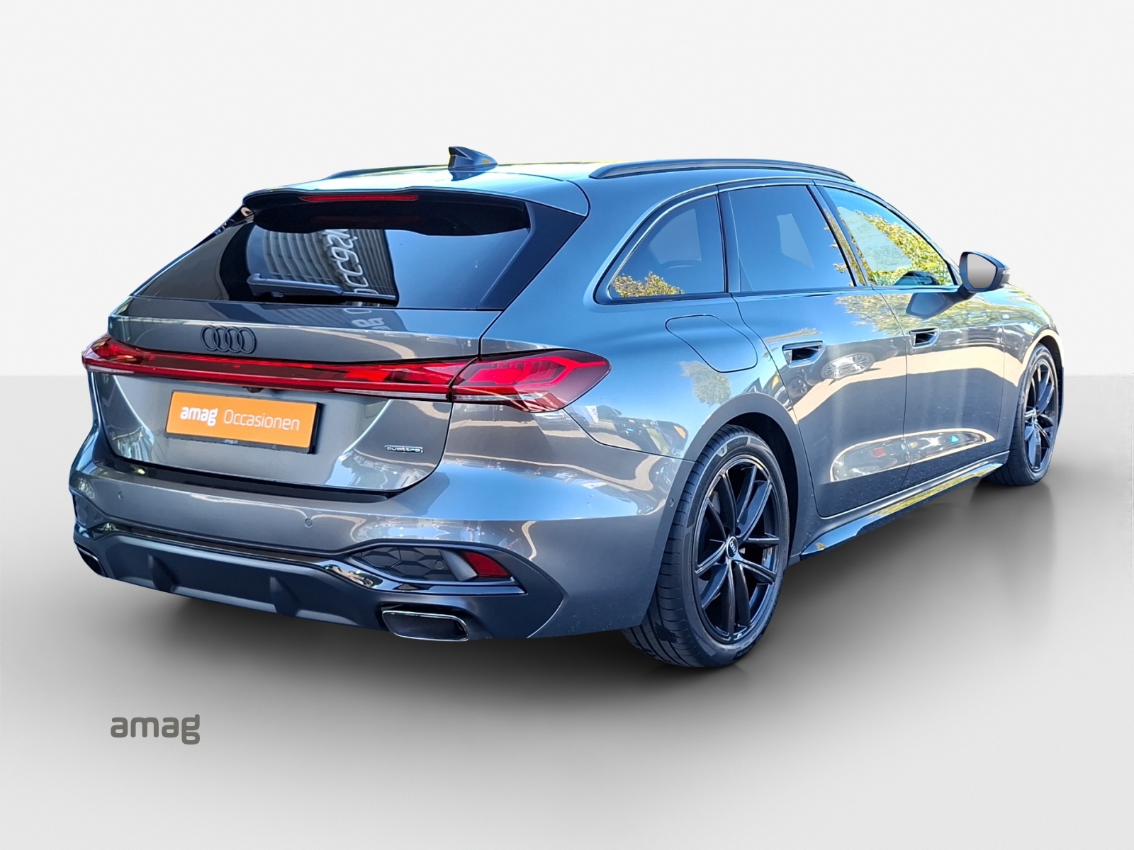 AUDI A5 Avant TFSI quattro 150 kW S tronic-image-4