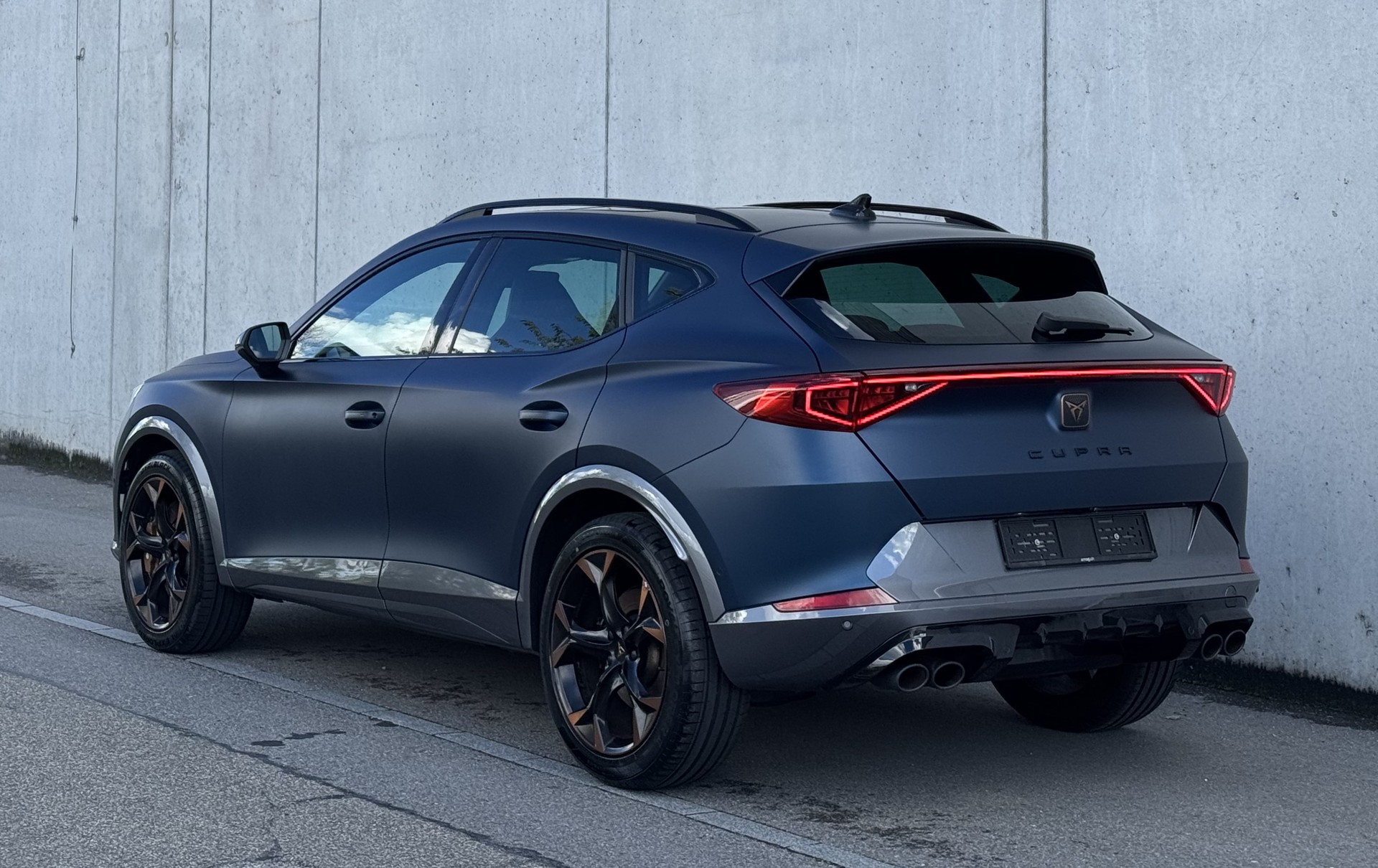 CUPRA Formentor 2.0TSI el Primero 4Drive DSG CH FZ | Regelmässige Servicehistorie | gepflegt-image-4