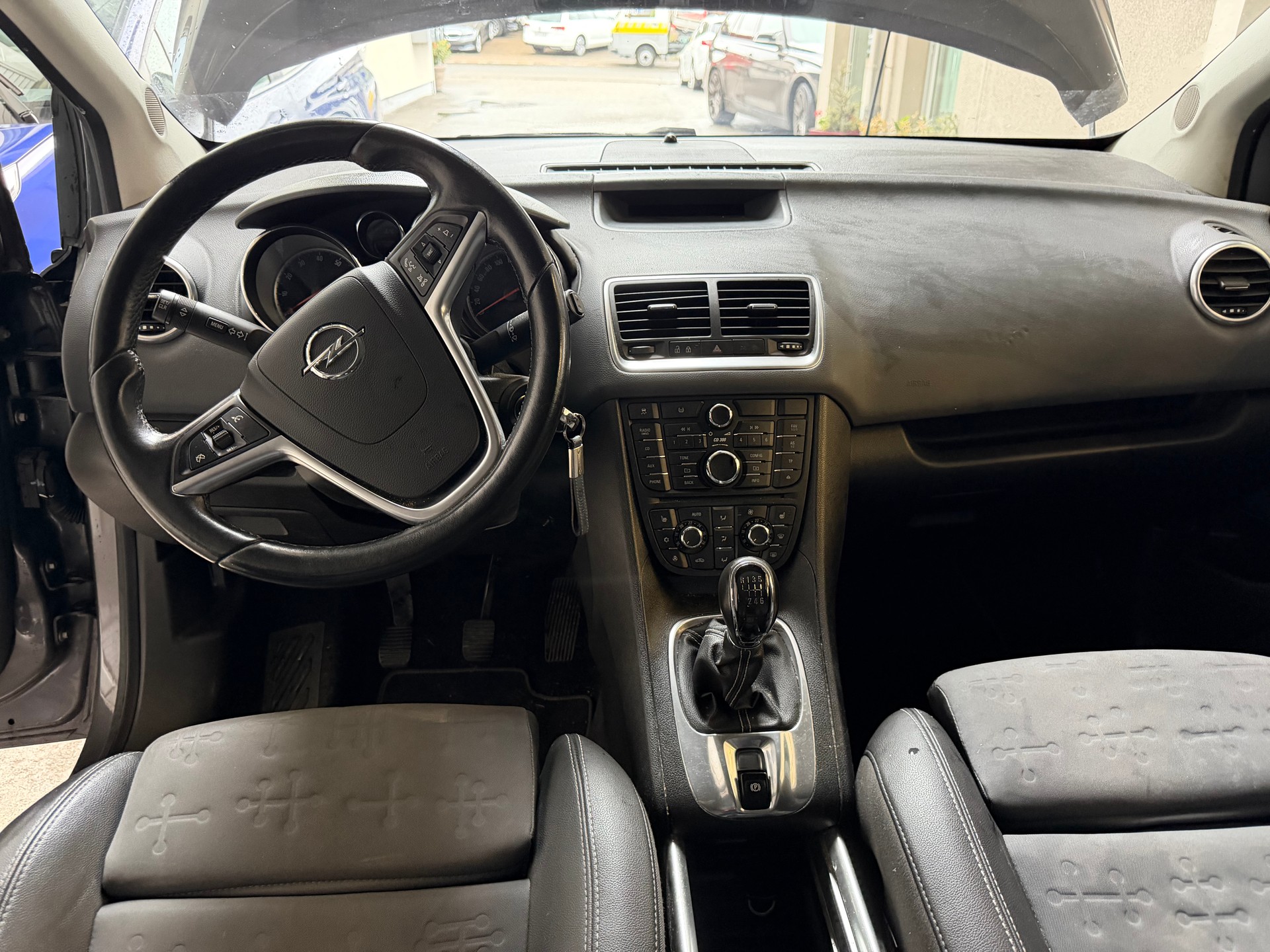 OPEL Meriva 1.4 Turbo Cosmo-image-9
