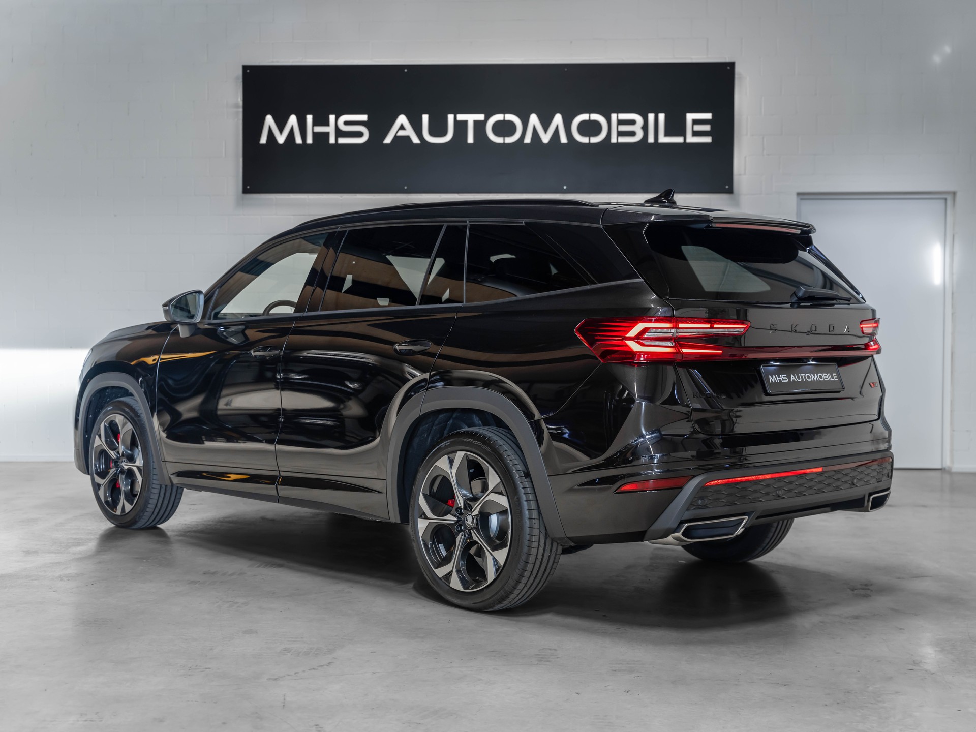 SKODA Kodiaq 2.0 TSI RS 4x4-image-2