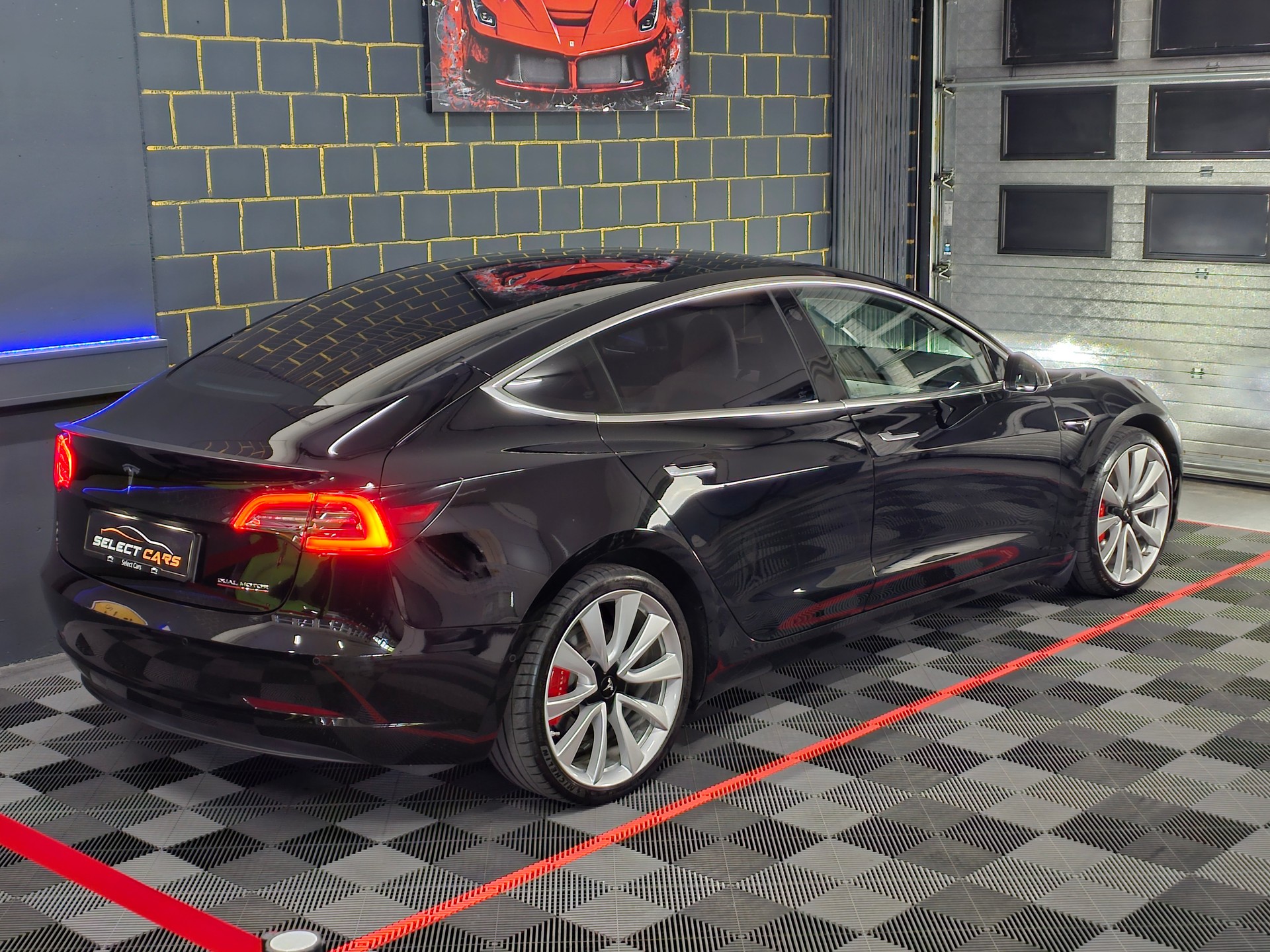 TESLA Model 3 Performance Dual Motor AWD-image-2