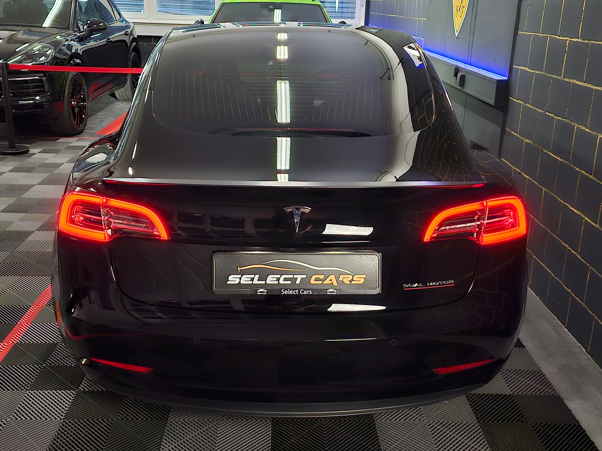 TESLA Model 3 Performance Dual Motor AWD-image-7