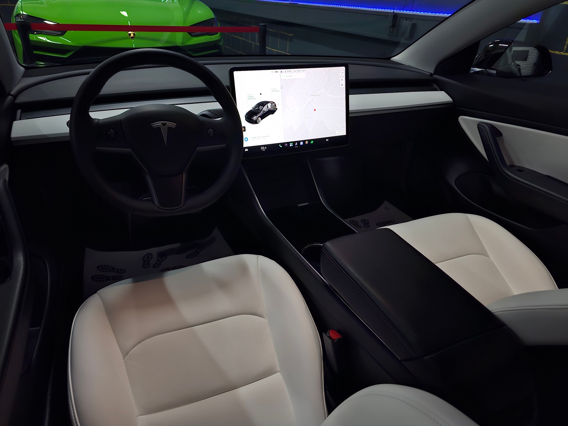 TESLA Model 3 Performance Dual Motor AWD-image-11
