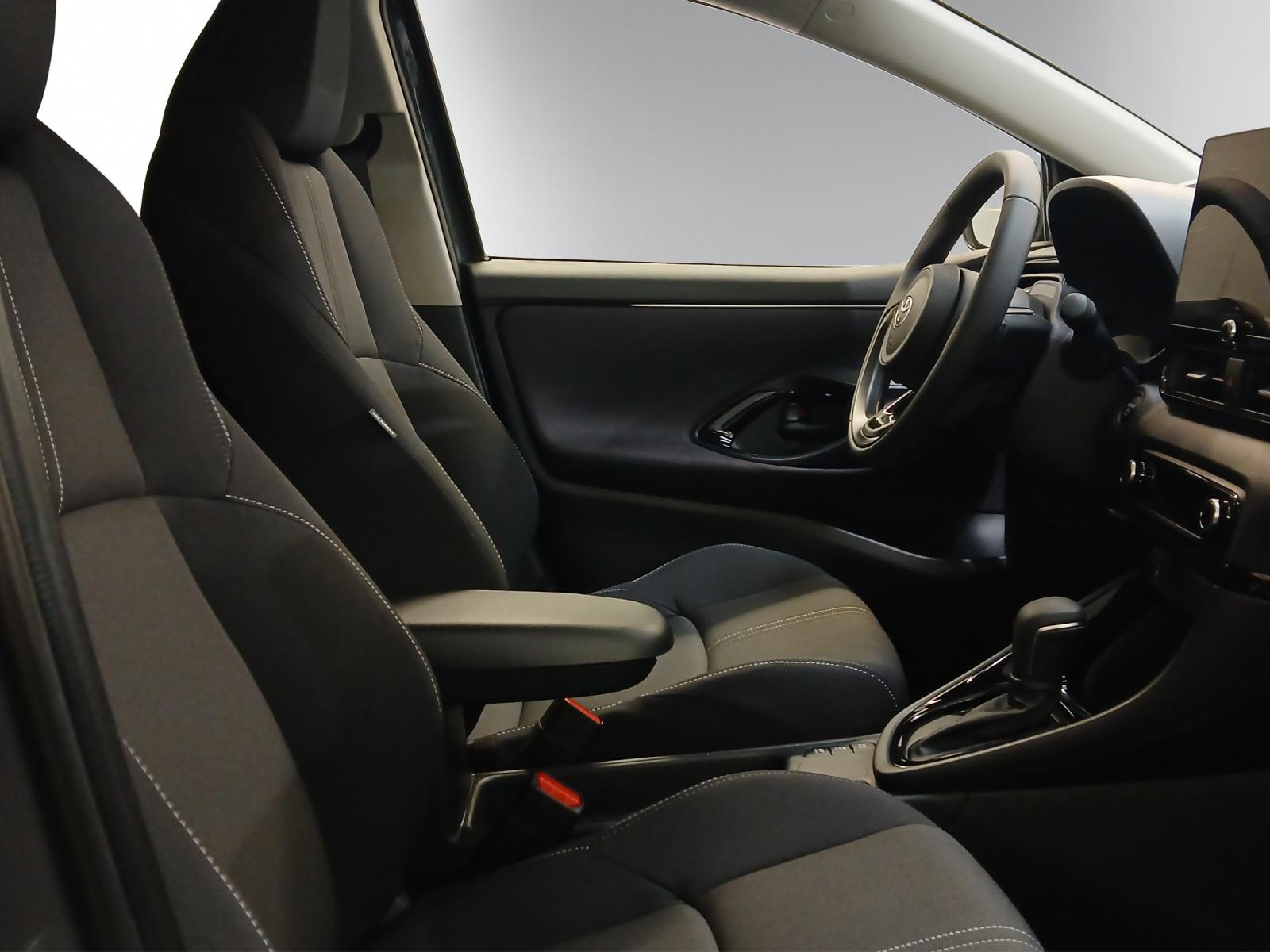 TOYOTA Yaris 1.5 VVT-i HSD Trend-image-6