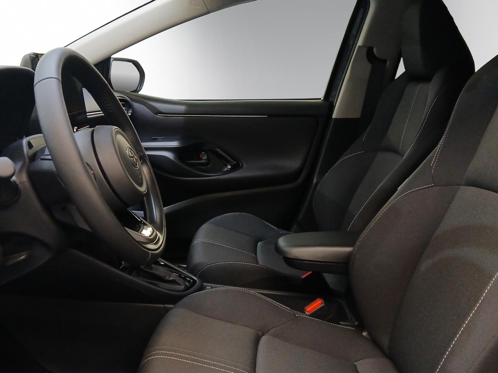 TOYOTA Yaris 1.5 VVT-i HSD Trend-image-5