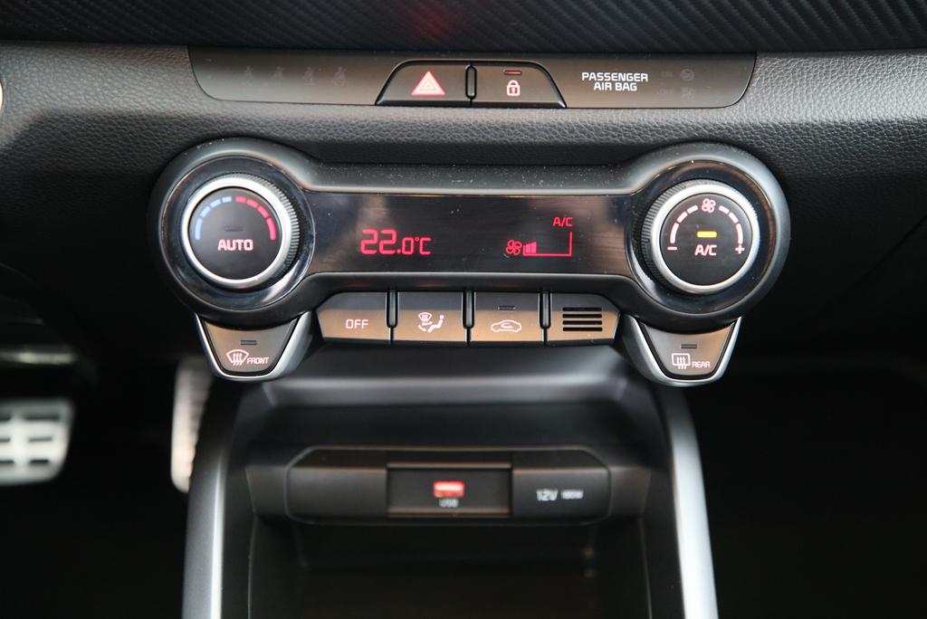 KIA Stonic 1.0 T-GDi MHEV GT-Line-image-7