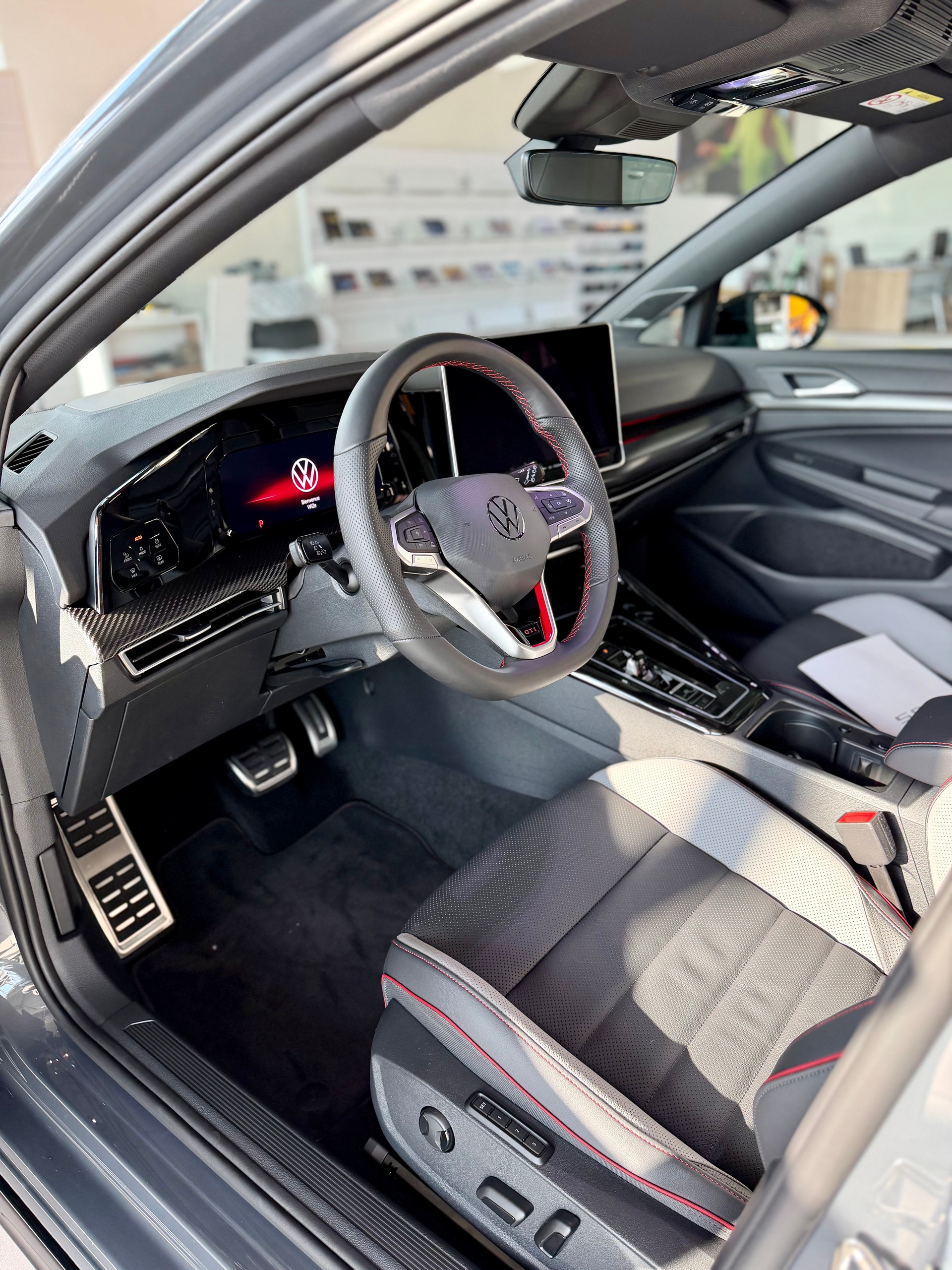VW 2.0 TSI GTI Clubsport DSG-image-10