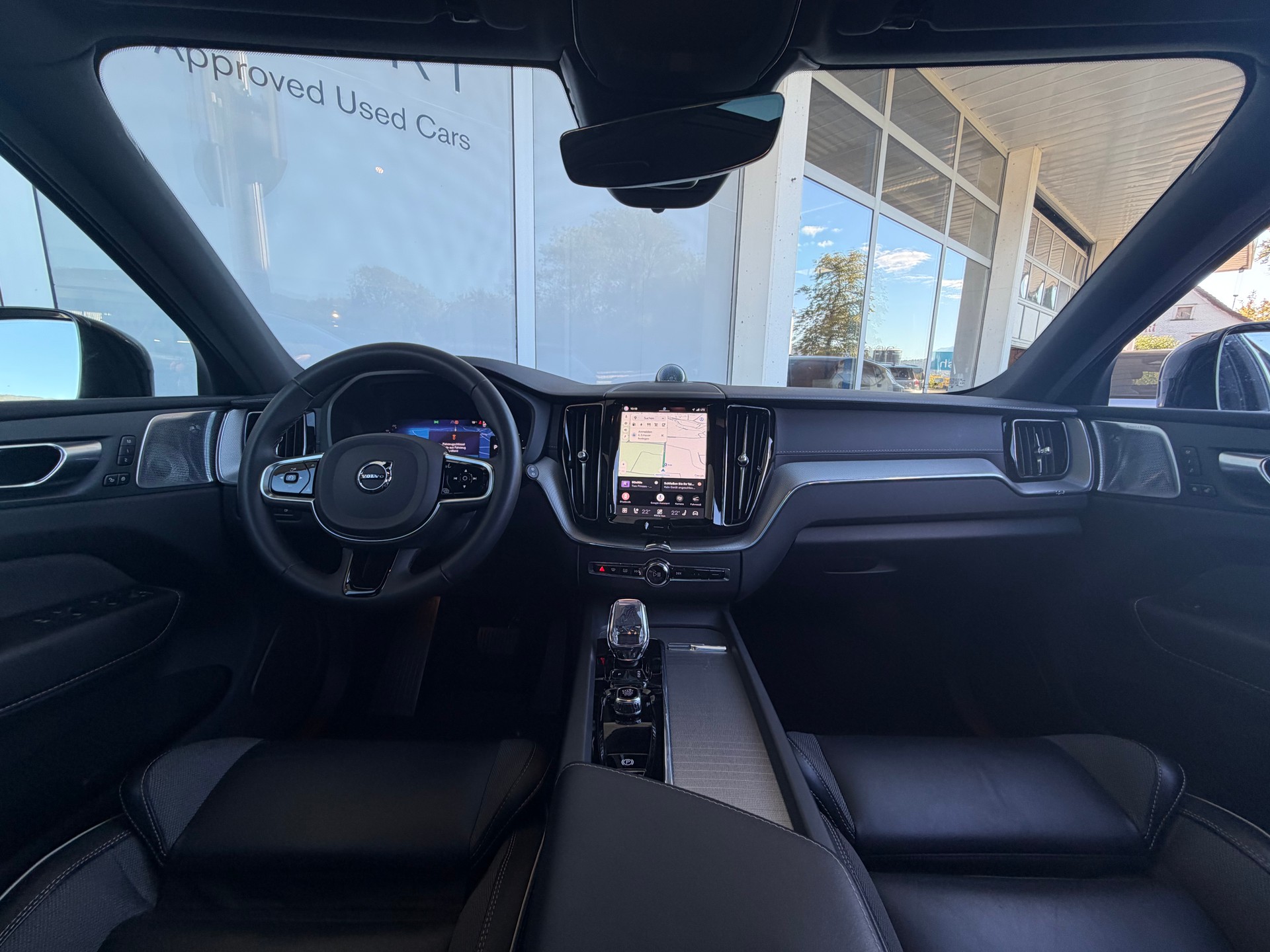 VOLVO XC60 T8 eAWD Ultimate Dark Geartronic-image-8