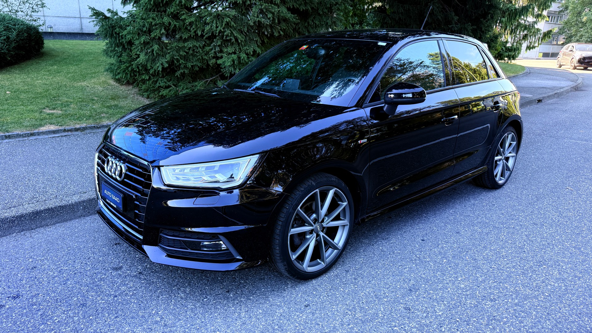 AUDI A1 Sportback 1.4 TFSI Sport S-tronic-image-2