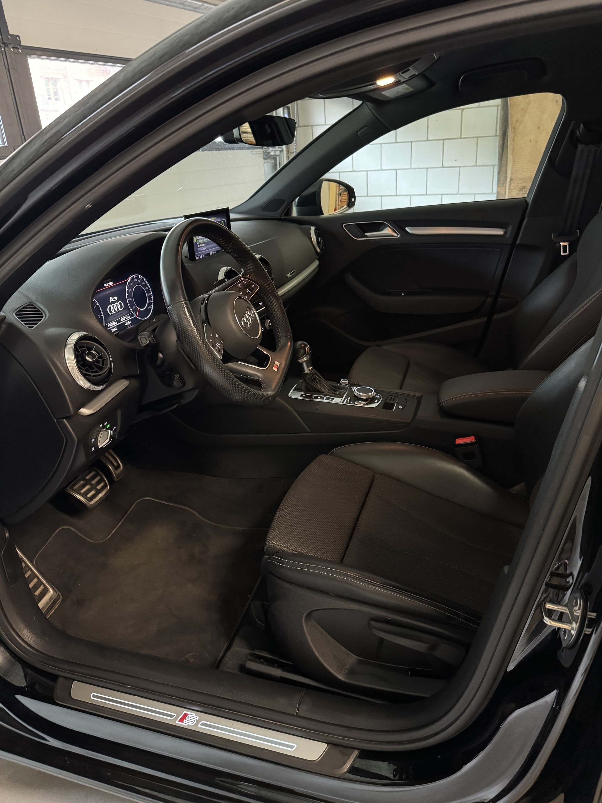 AUDI 1.5 35 TFSI Sport S-Tronic-image-5