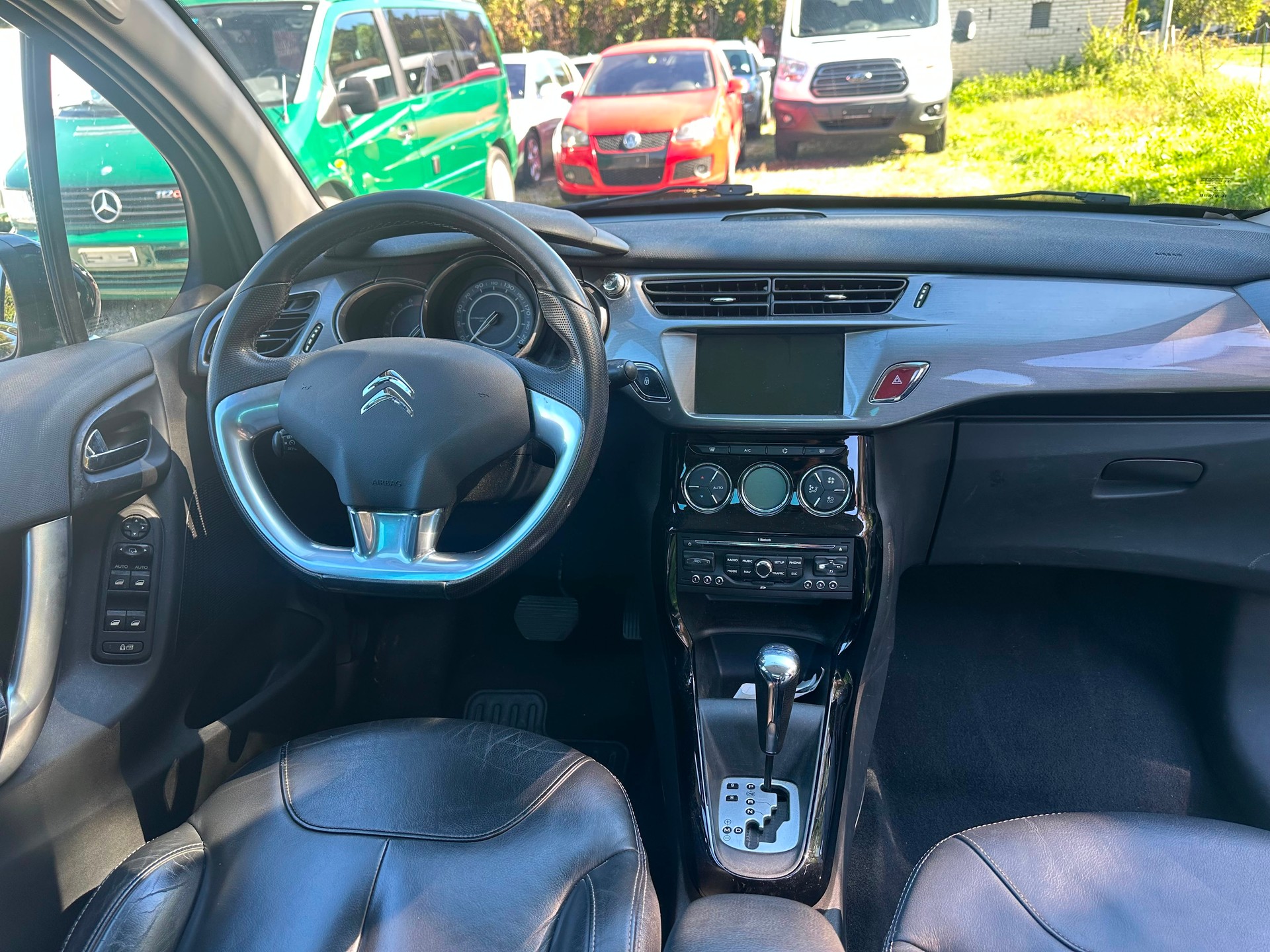 CITROEN C3 1.6i 16V Exclusive Automatic-image-7