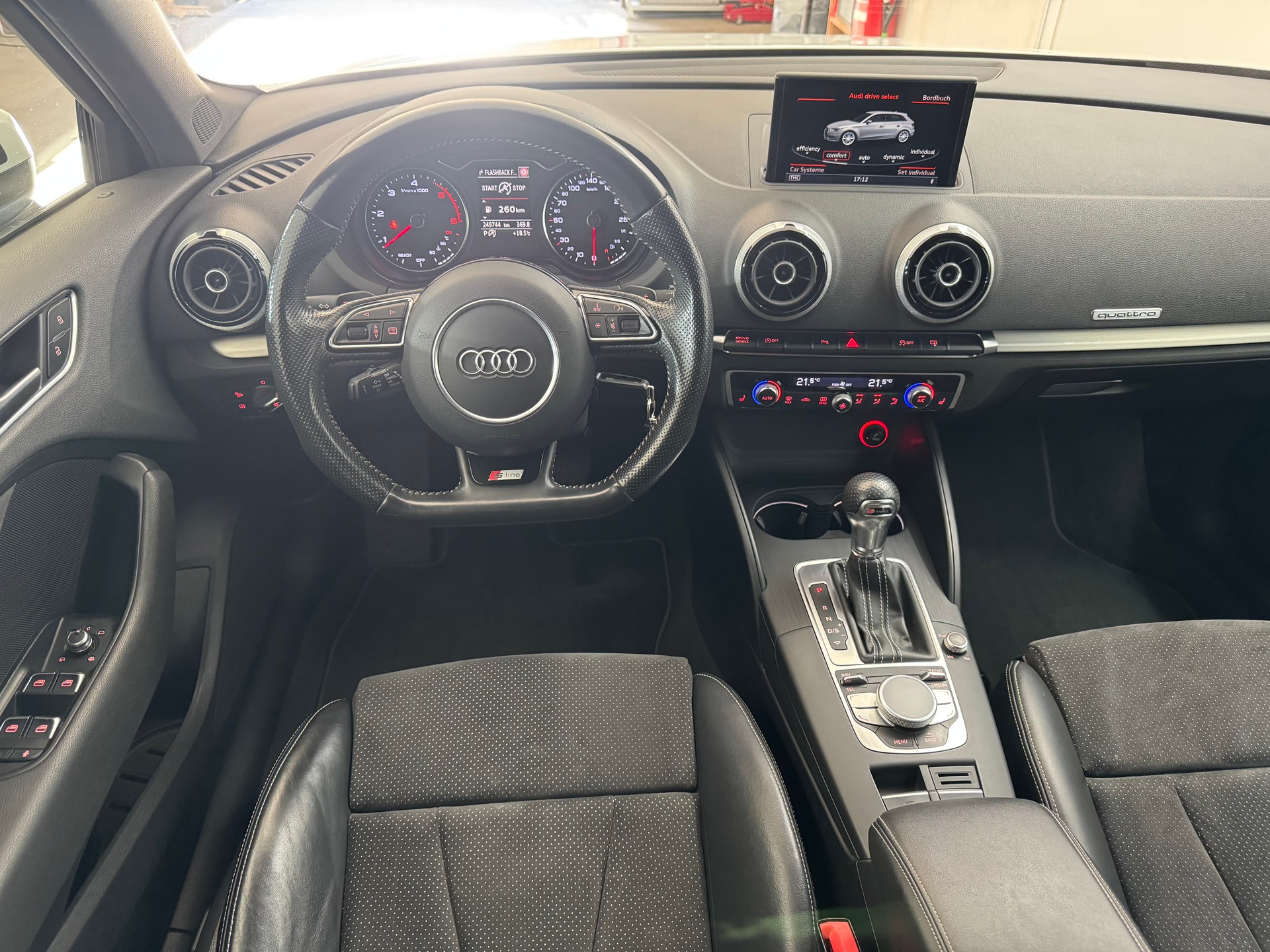 AUDI A3 Sportback 2.0 TDI Ambition quattro S-tronic-image-7