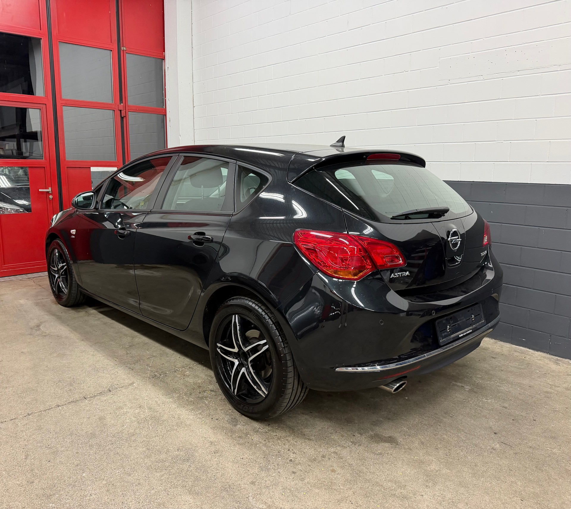 OPEL Astra 1.4i 16V Turbo Active Edition //NEU AB MFK!-image-3