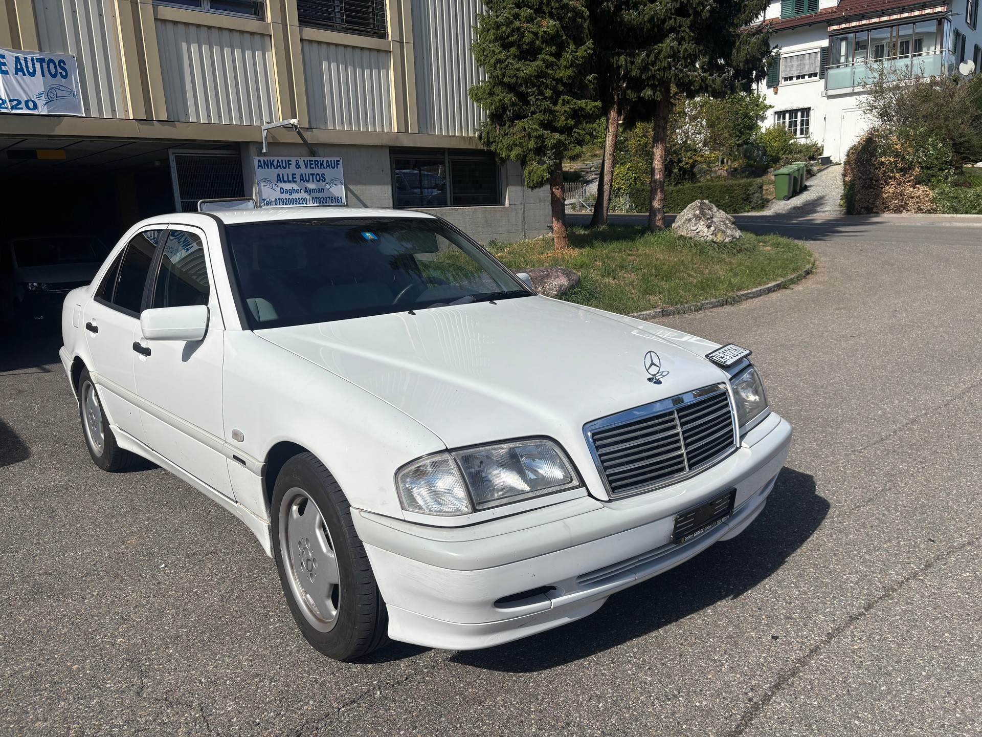 MERCEDES-BENZ C 250 TD Classic-image-3