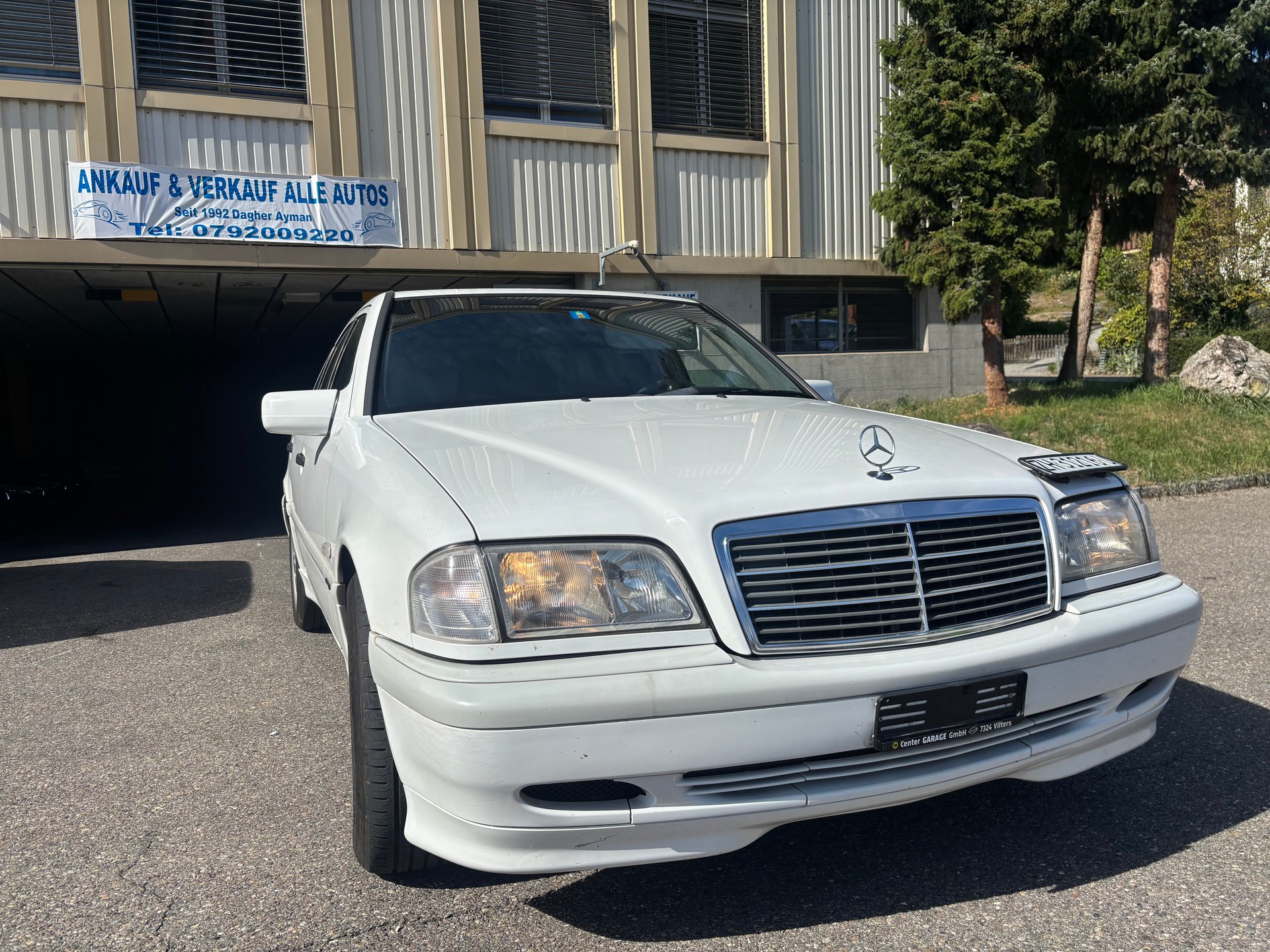 MERCEDES-BENZ C 250 TD Classic-image-1