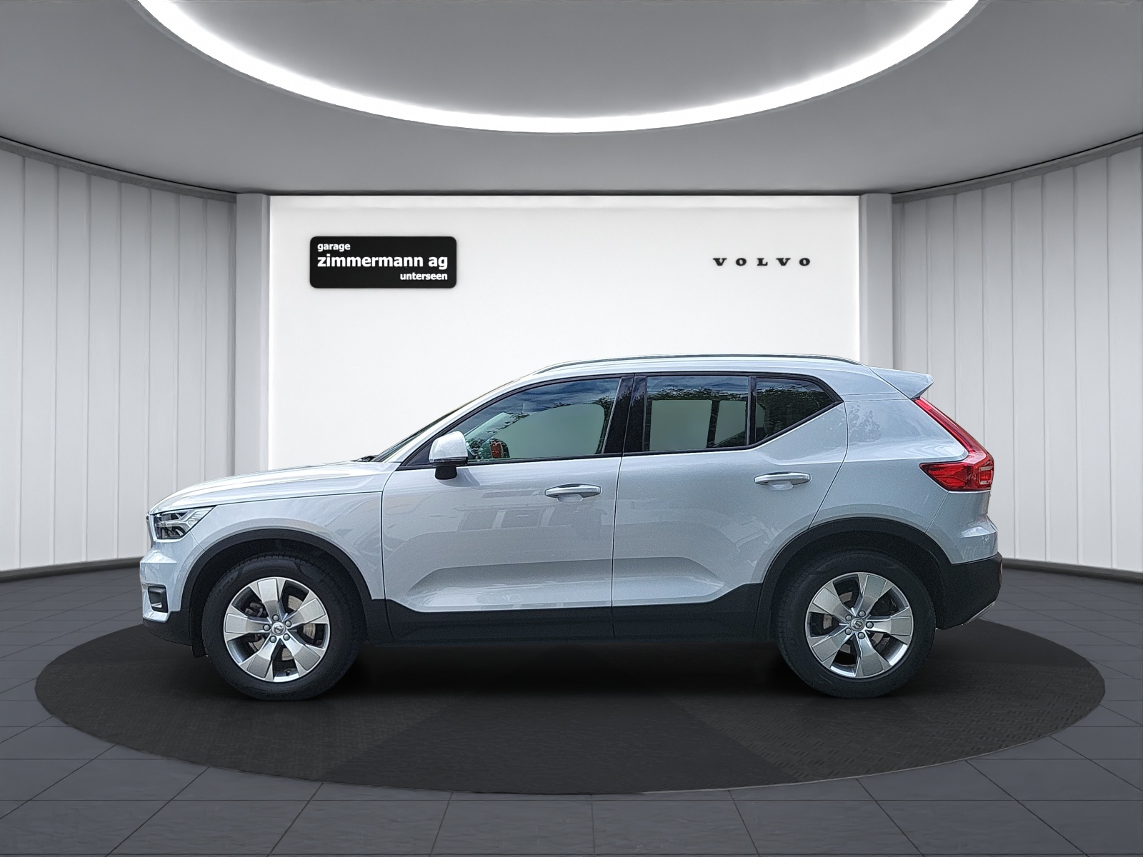 VOLVO XC40 2.0 B4 MH Momentum AWD-image-10