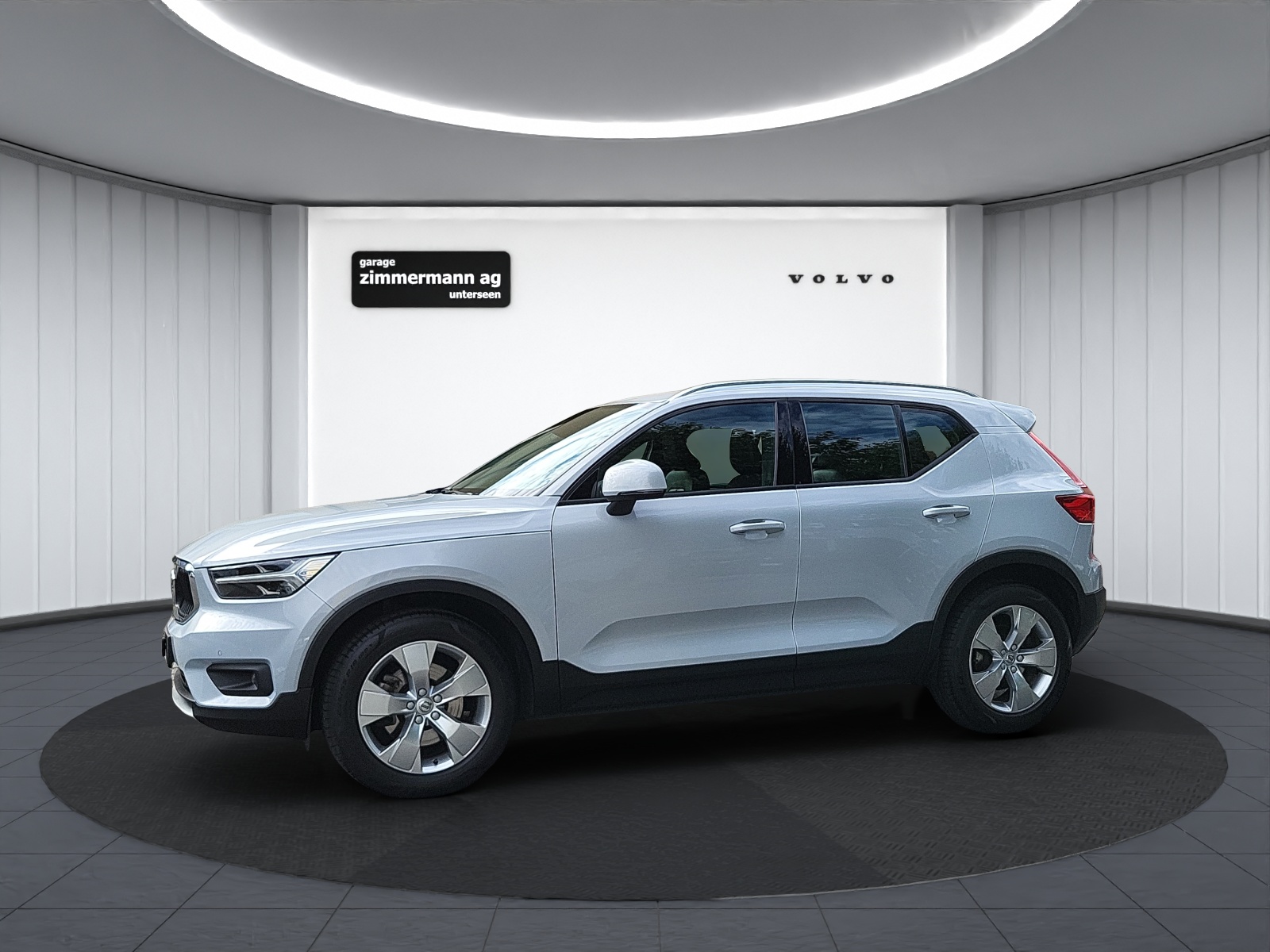 VOLVO XC40 2.0 B4 MH Momentum AWD-image-11