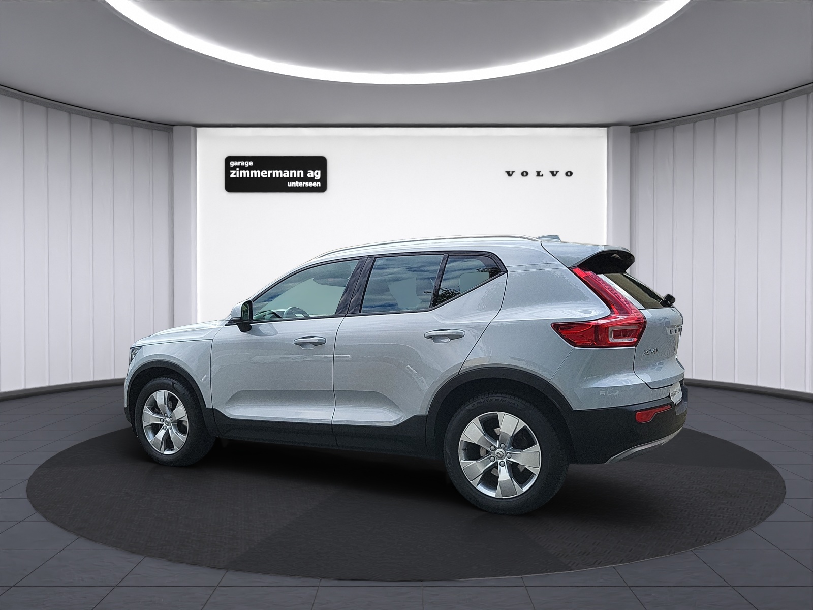 VOLVO XC40 2.0 B4 MH Momentum AWD-image-9