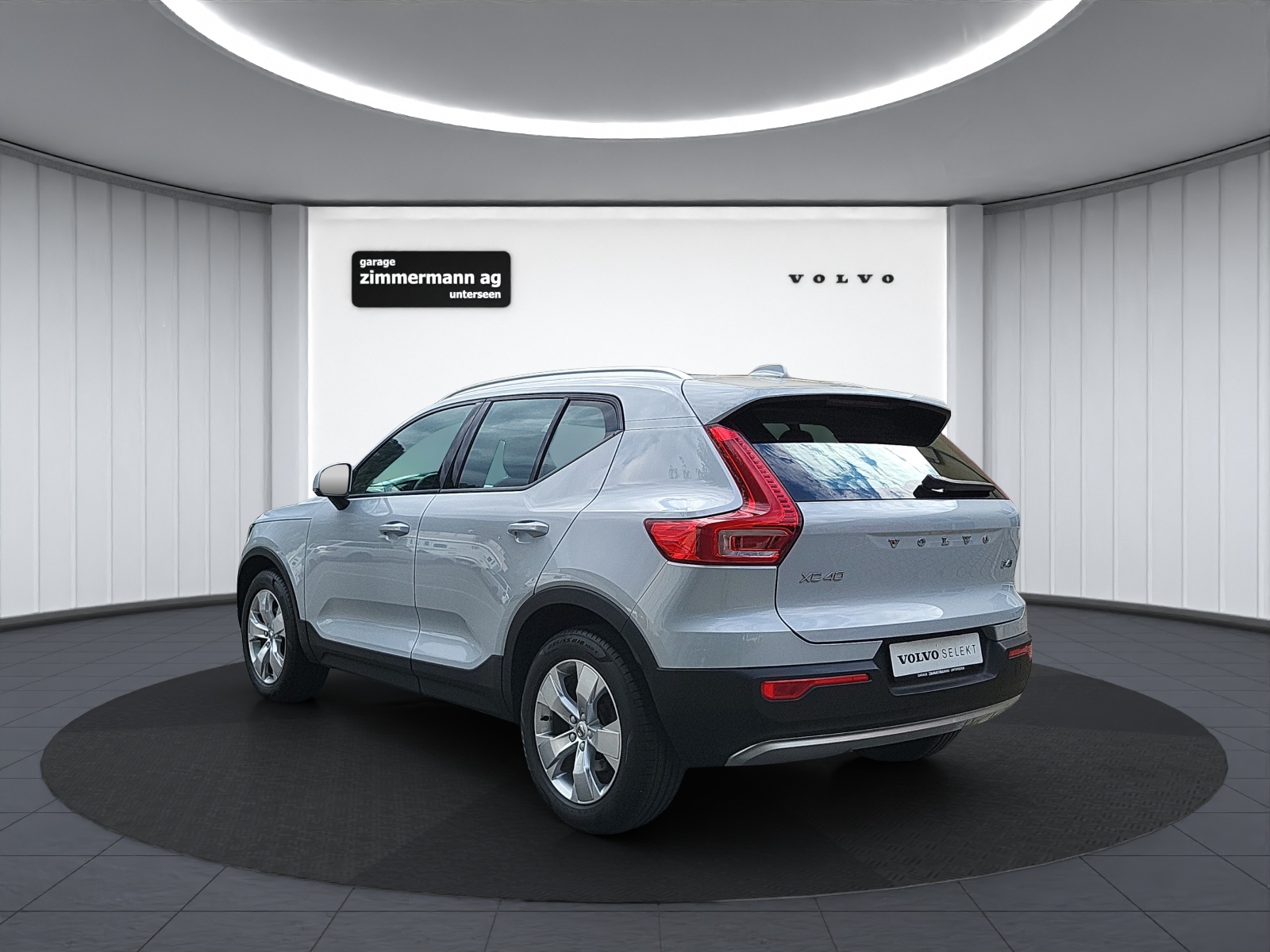 VOLVO XC40 2.0 B4 MH Momentum AWD-image-8