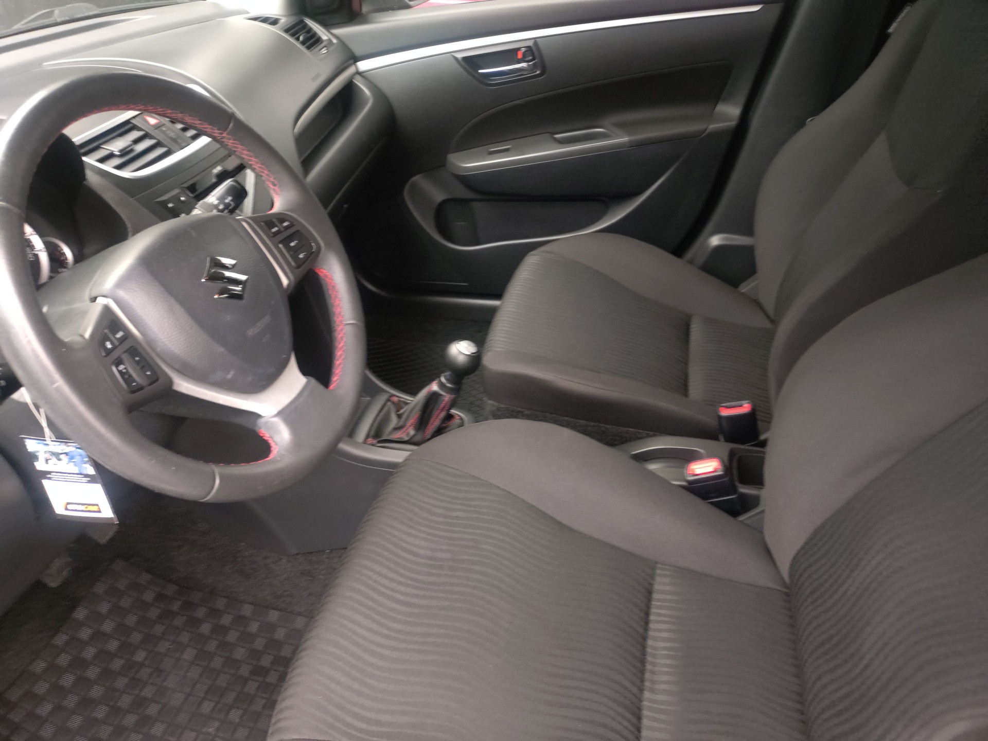 SUZUKI Swift 1.2i 16V GL-image-9