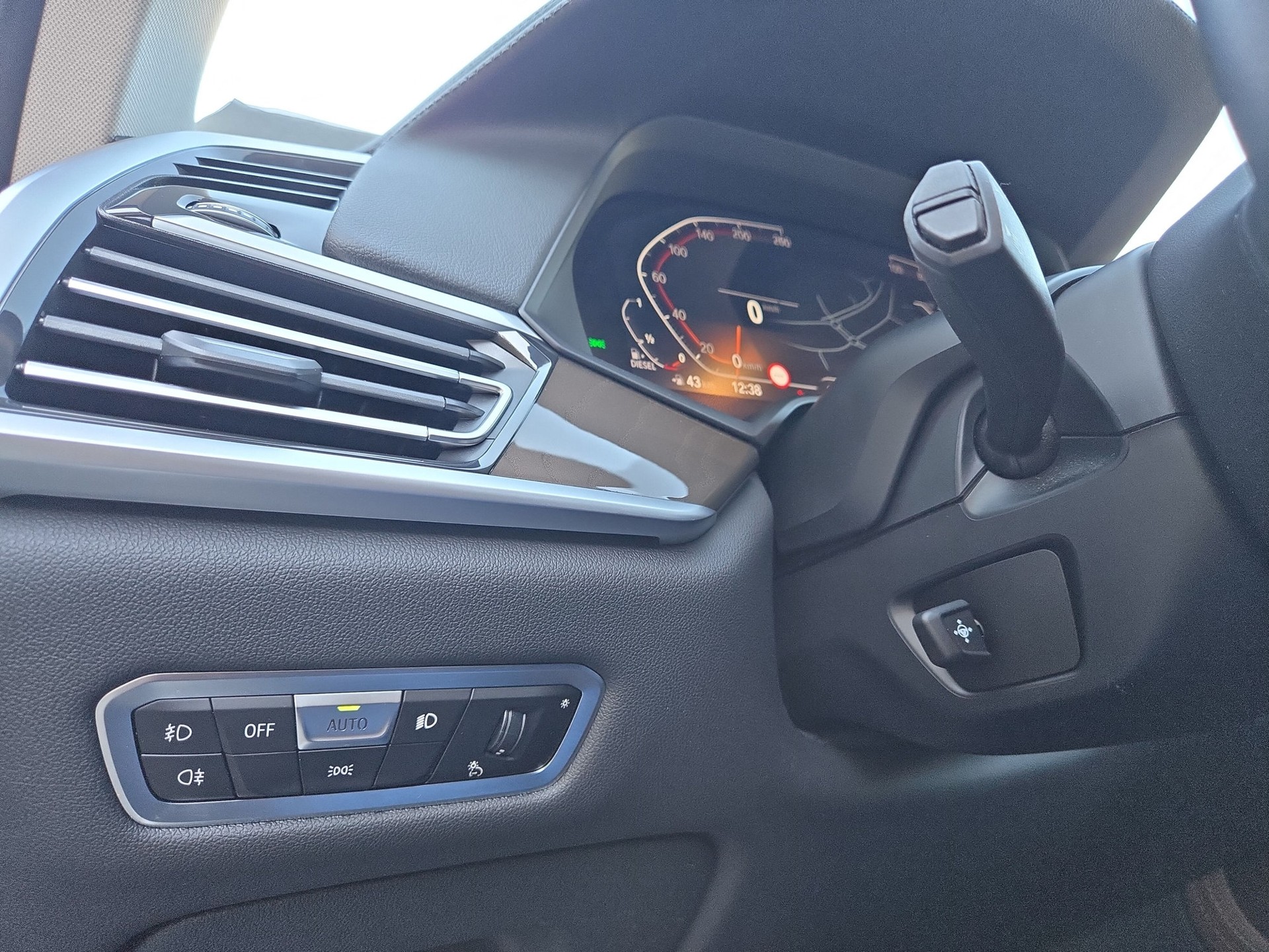 BMW X7 xDrive 48V 40d Steptronic-image-19