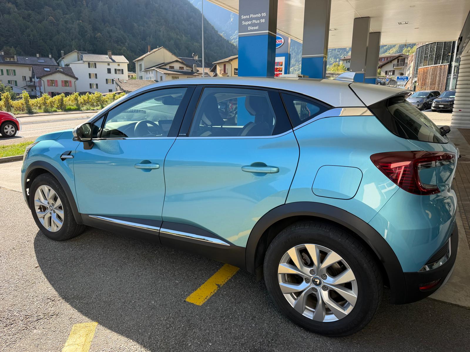 RENAULT Captur 1.6 E-Tech 160 Intens DHT-image-1
