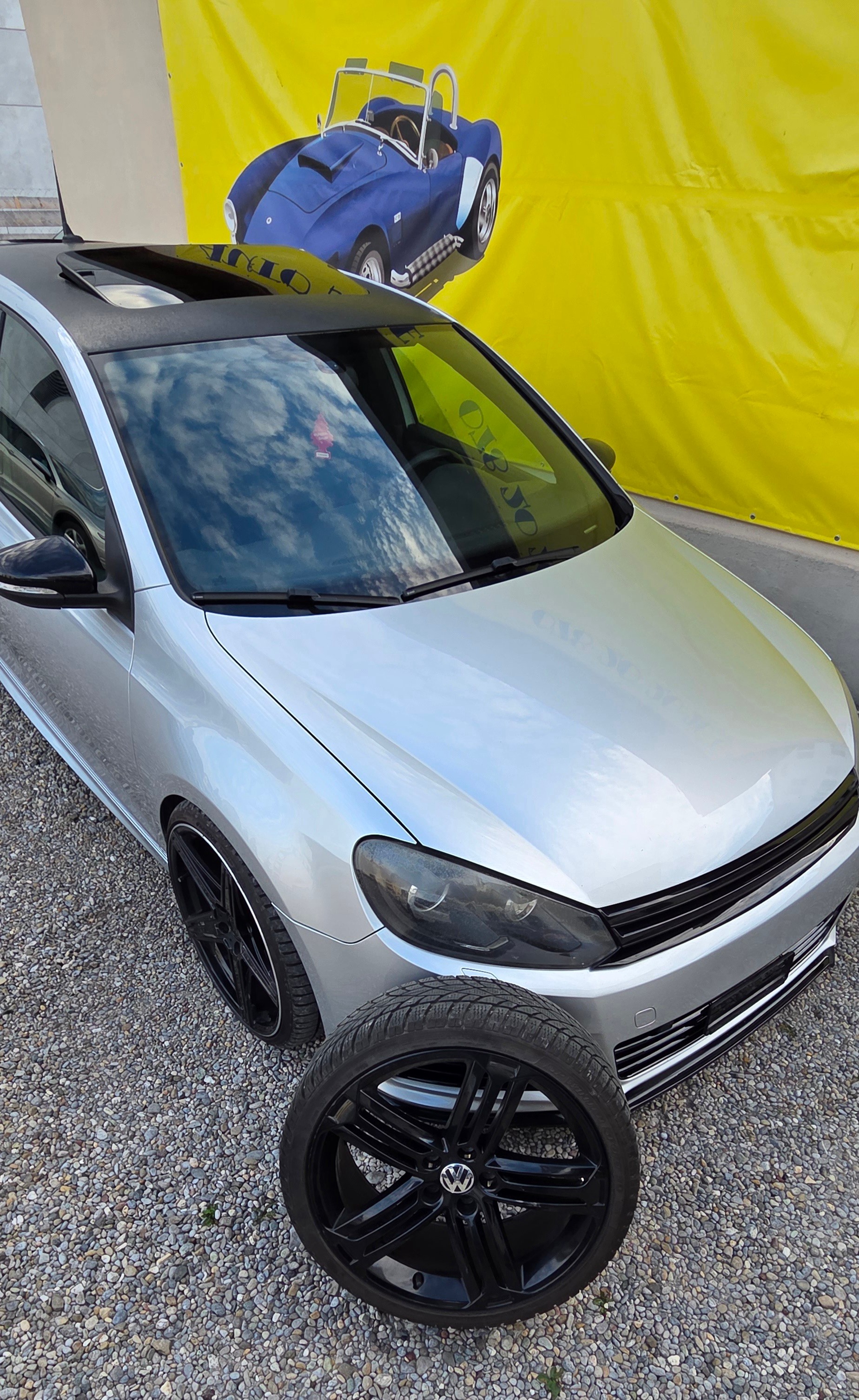 VW Golf 2.0 TSI R 4Motion DSG-image-12