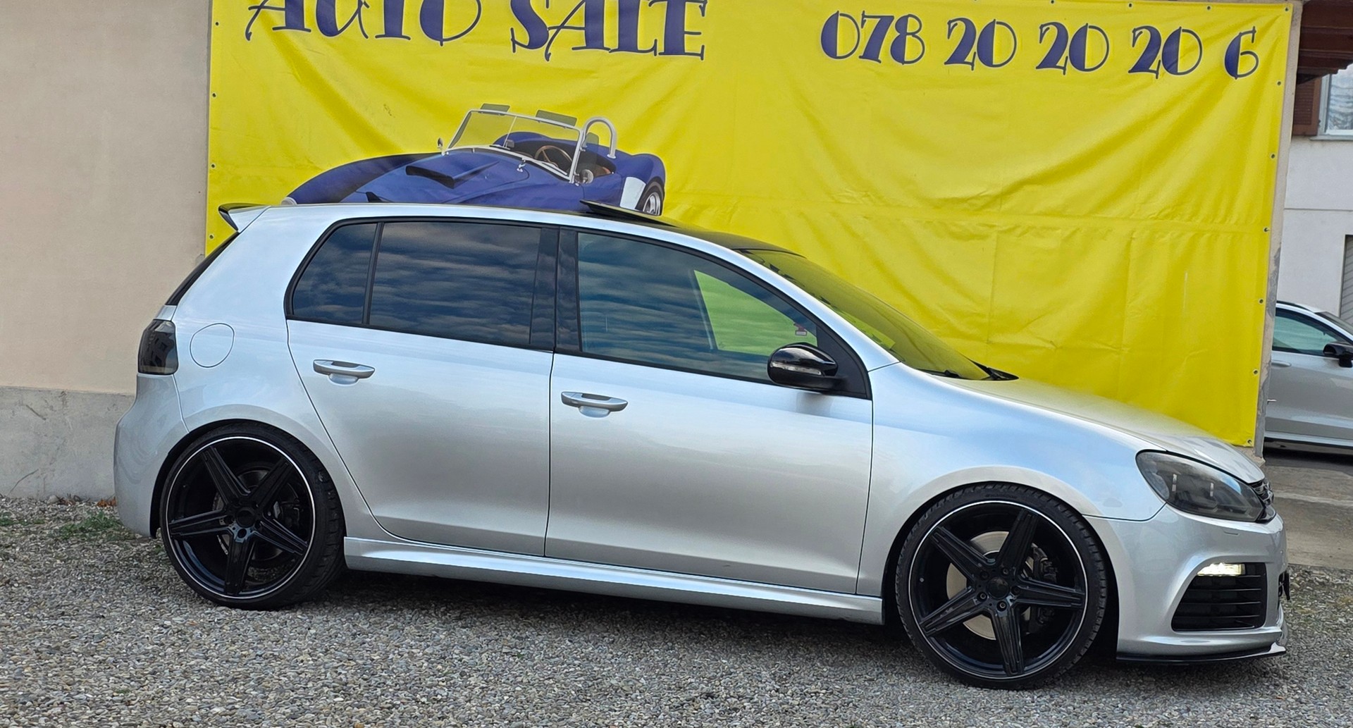 VW Golf 2.0 TSI R 4Motion DSG-image-4