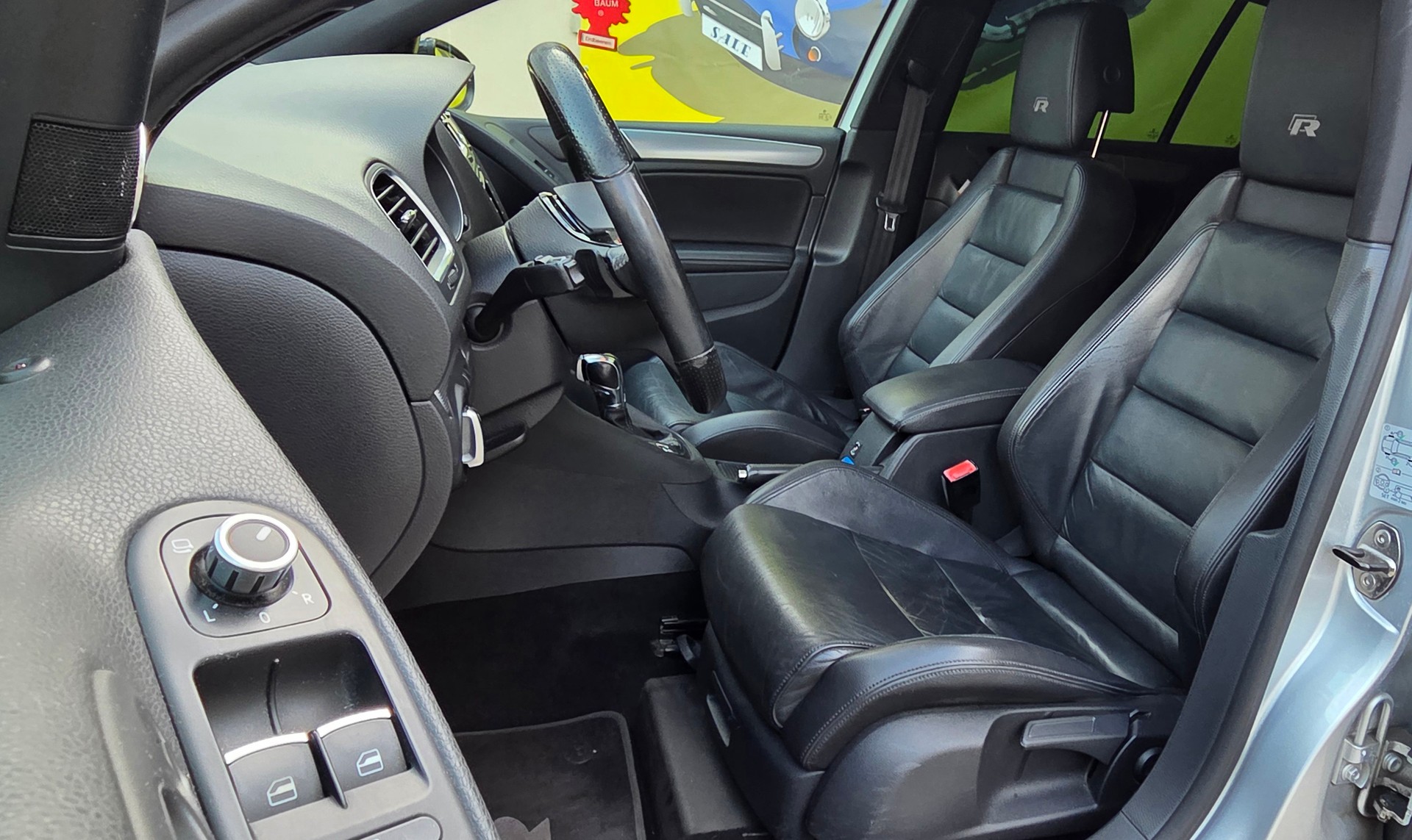 VW Golf 2.0 TSI R 4Motion DSG-image-13