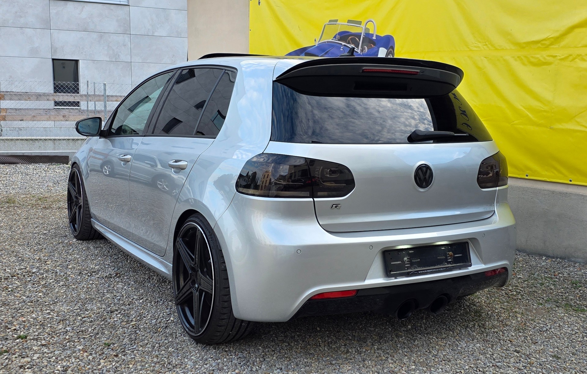 VW Golf 2.0 TSI R 4Motion DSG-image-3