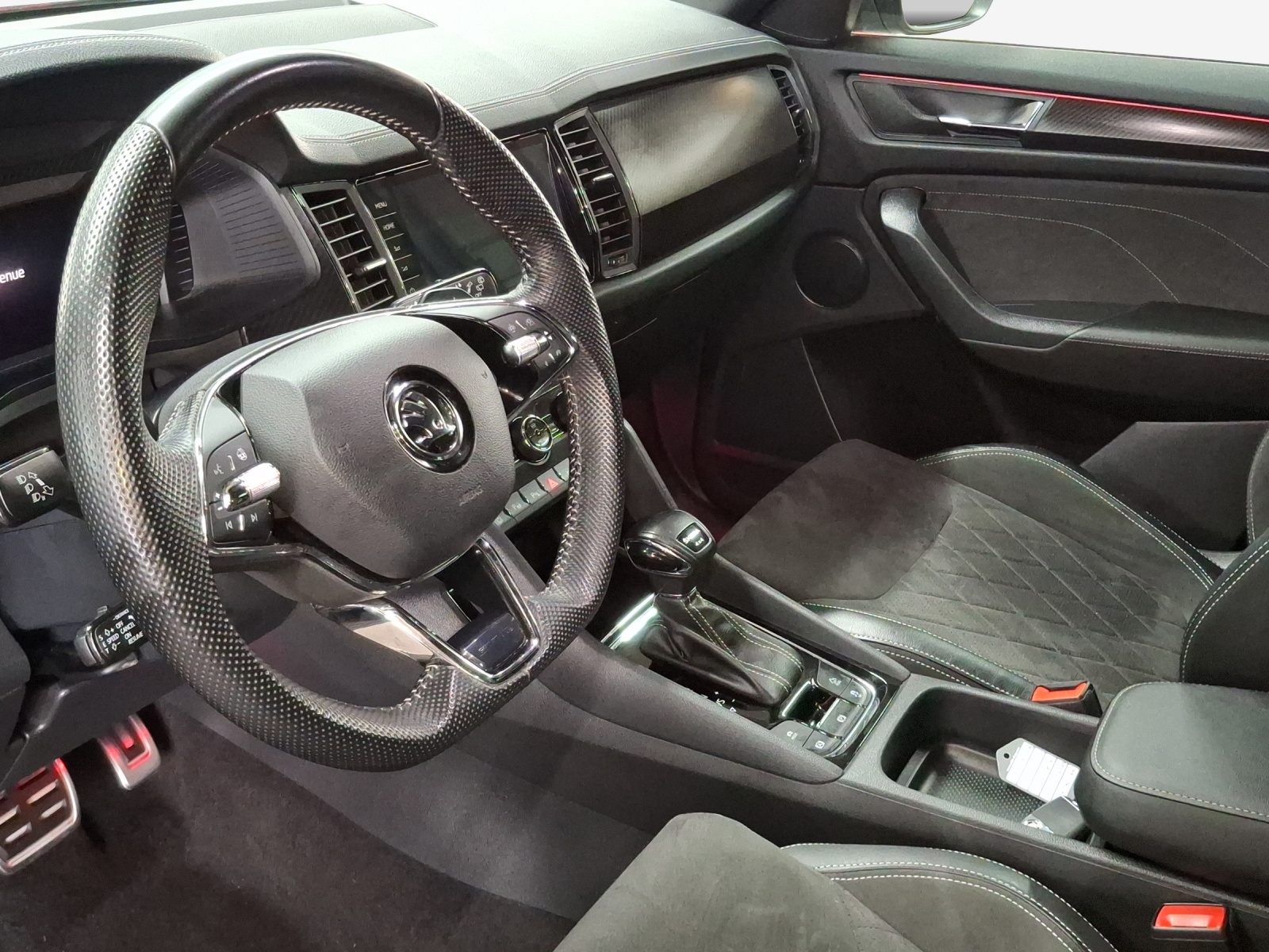 SKODA Kodiaq 2.0 TSI 4x4 SportLine-image-7