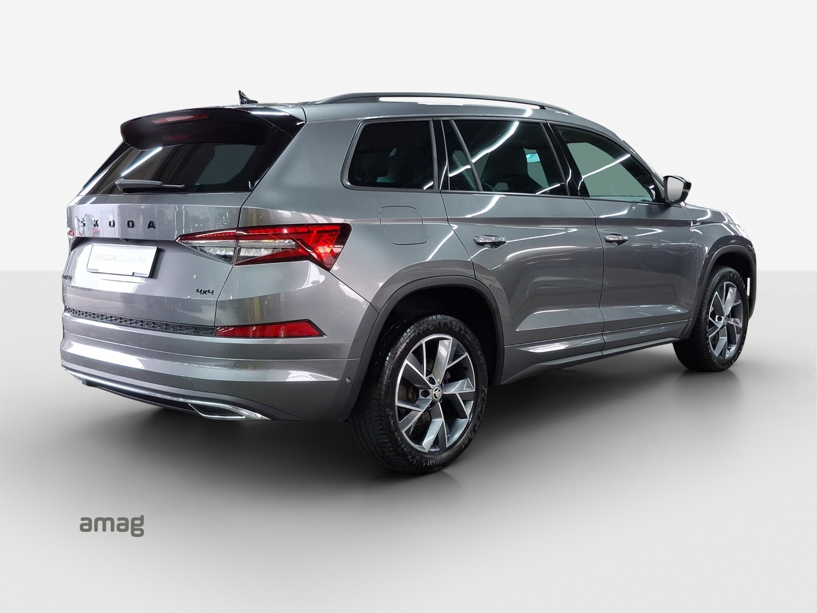 SKODA Kodiaq 2.0 TSI 4x4 SportLine-image-4