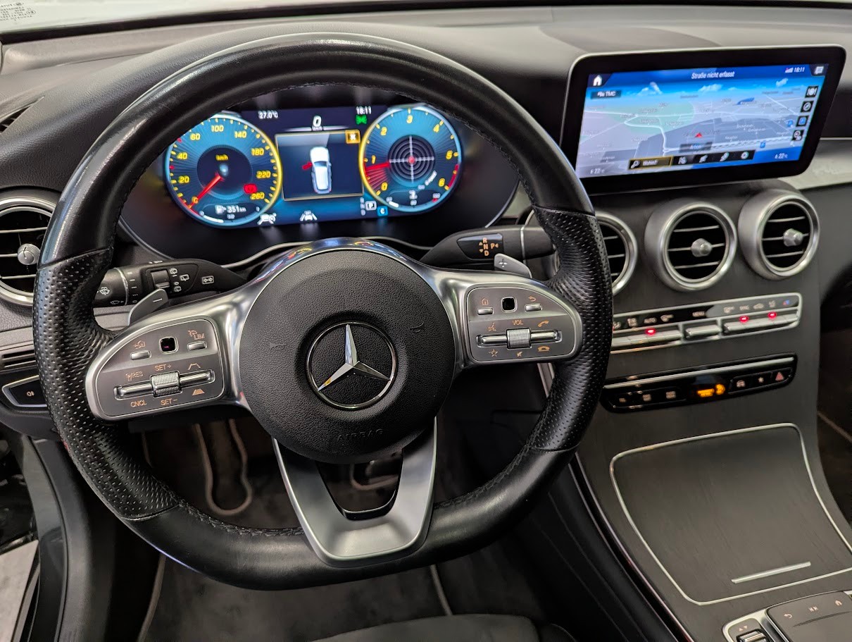 MERCEDES-BENZ GLC 220 d AMG Line 4Matic 9G-Tronic*CH-AUTO PREMIUM PLUS BURMESTER PANO 360CAM AHK 2'50KG MEMORY*-image-6