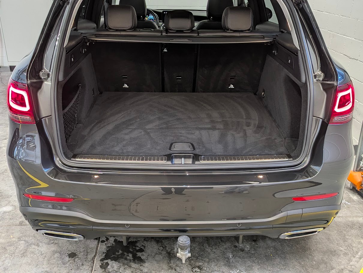 MERCEDES-BENZ GLC 220 d AMG Line 4Matic 9G-Tronic*CH-AUTO PREMIUM PLUS BURMESTER PANO 360CAM AHK 2'50KG MEMORY*-image-29