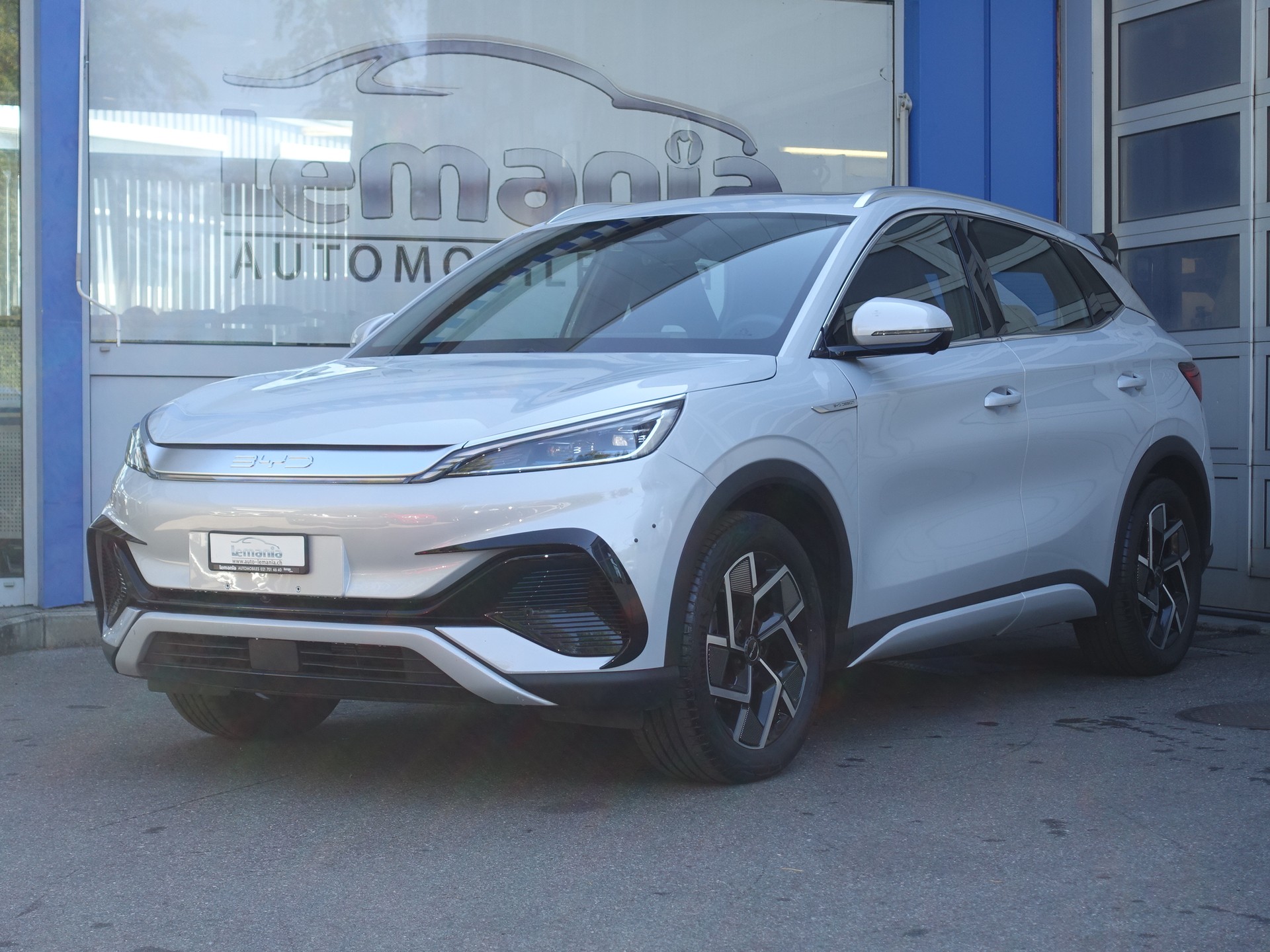 BYD ATTO 3-image-1