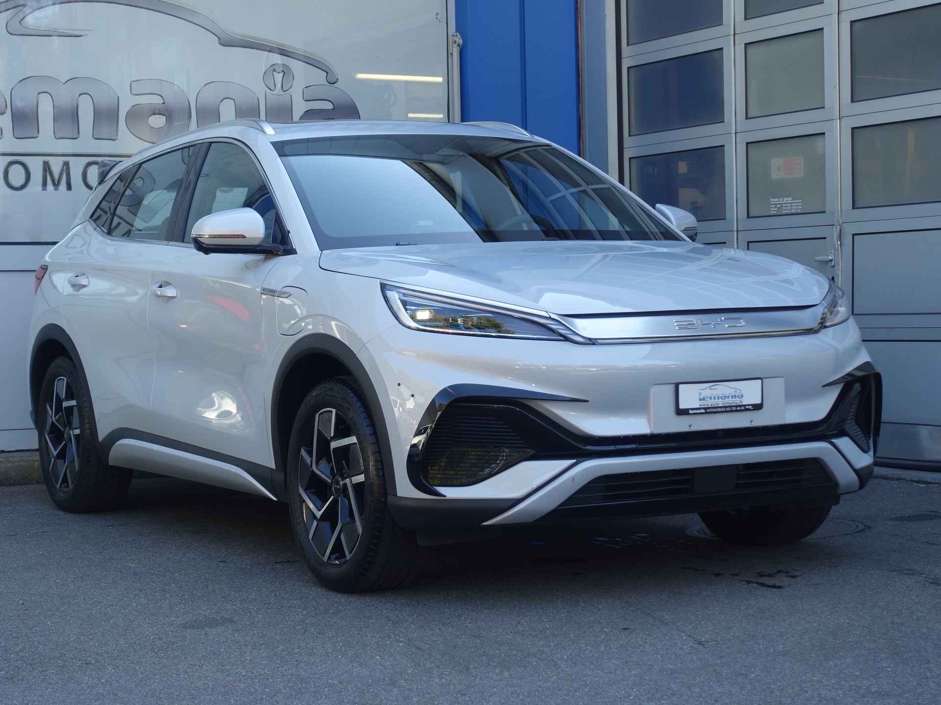 BYD ATTO 3-image-0
