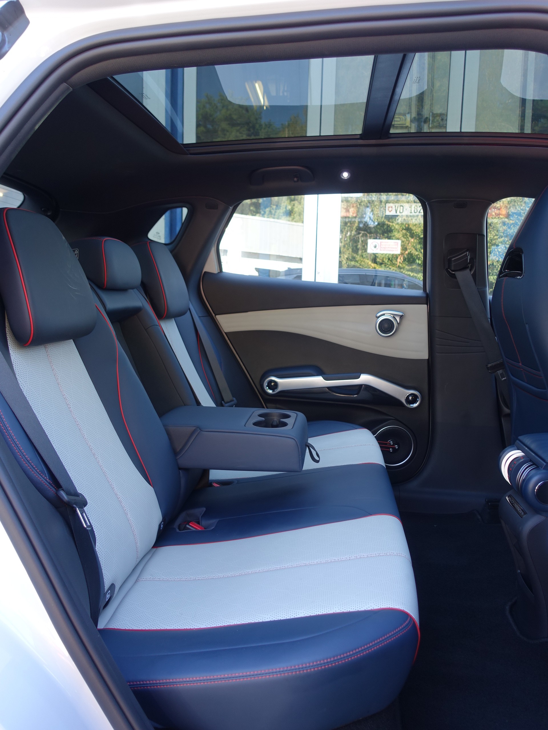 BYD ATTO 3-image-18