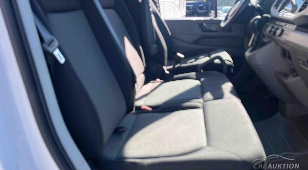 VW Crafter 35 2.0 TDI Champion A L3-image-11